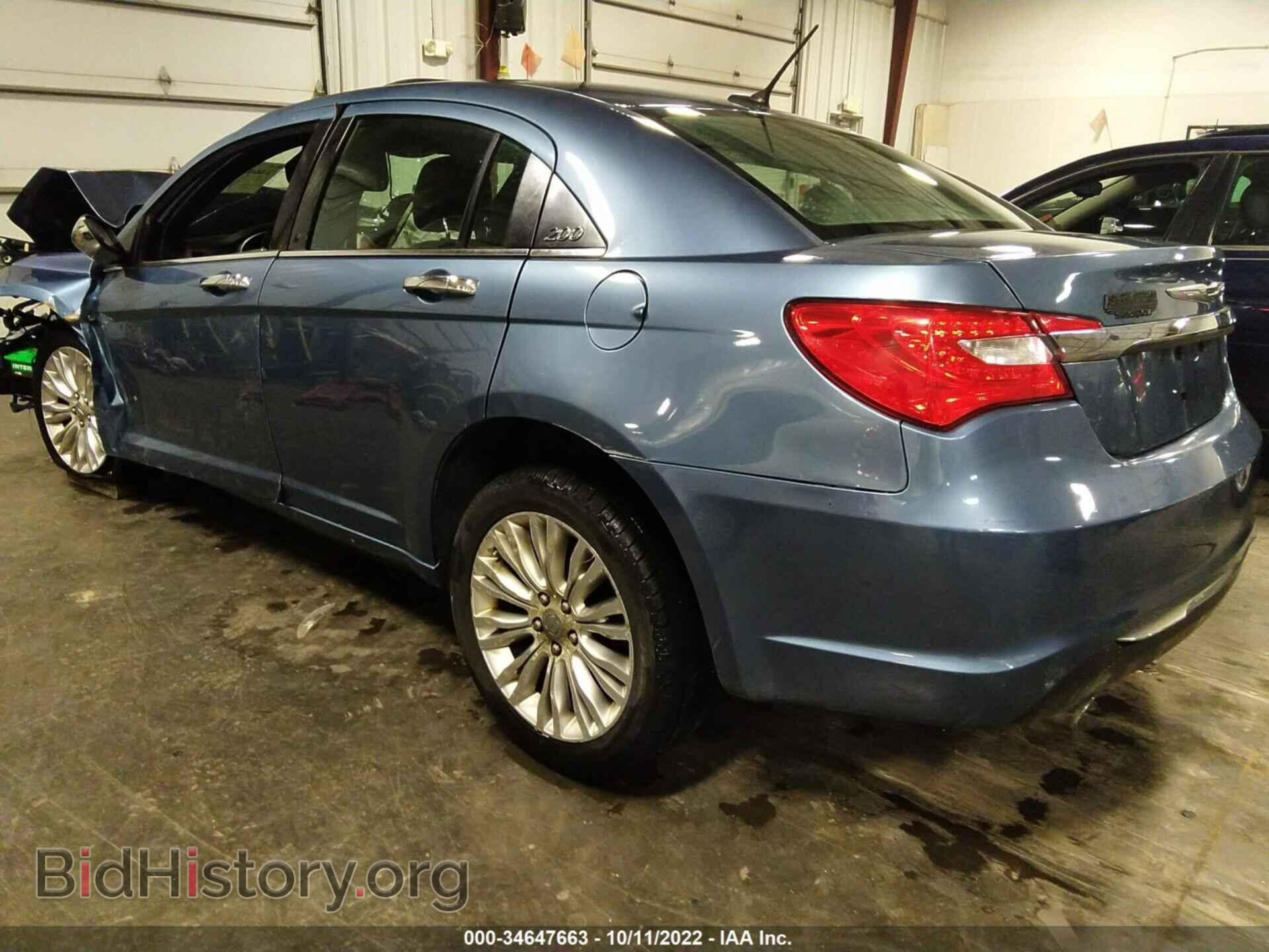 2011 CHRYSLER 200 - VIN: 1C3BC2FG9BN570735 - Фото 3
