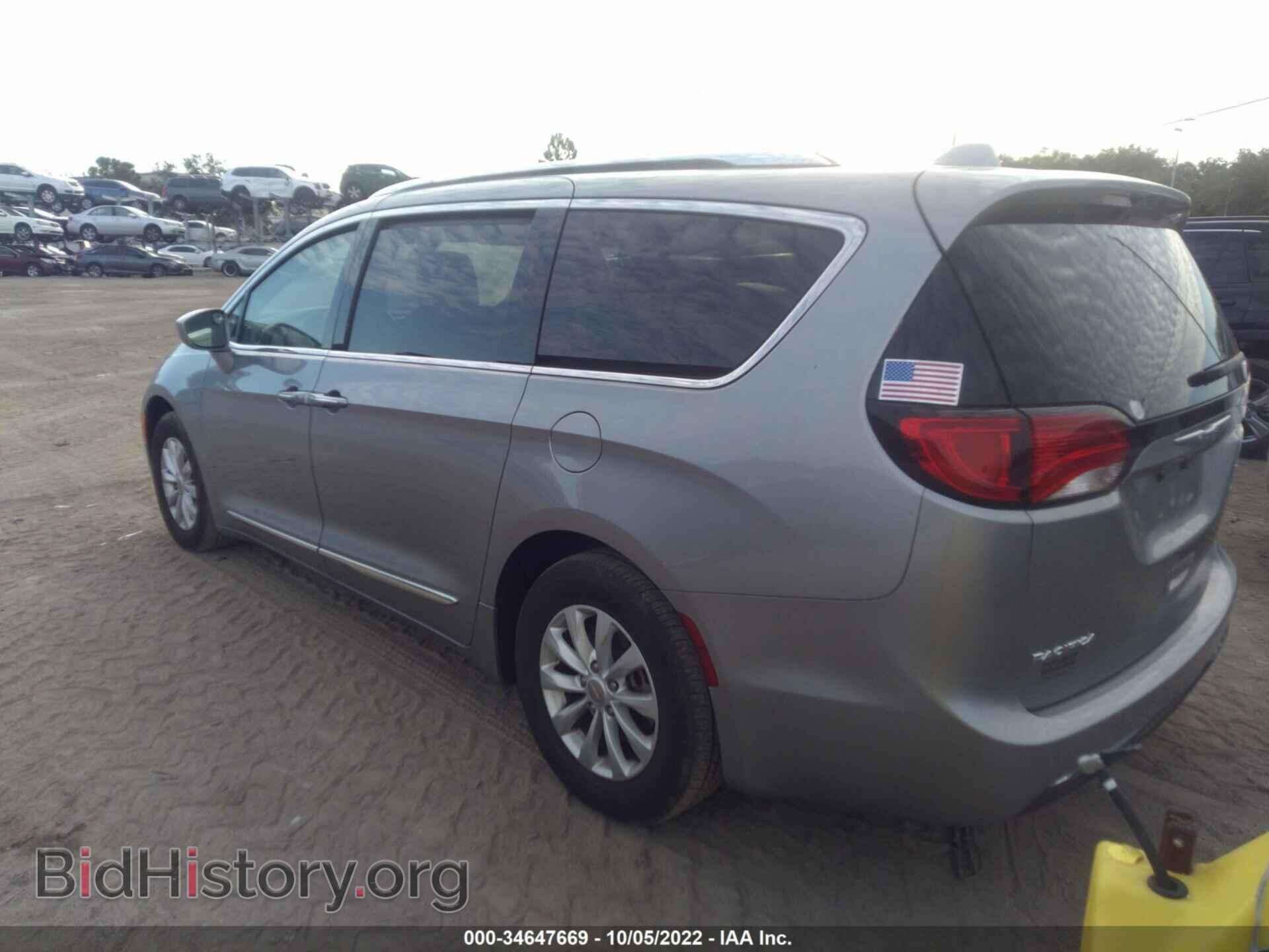 2019 CHRYSLER PACIFICA - VIN: 2C4RC1BG9KR560249 - Фото 3