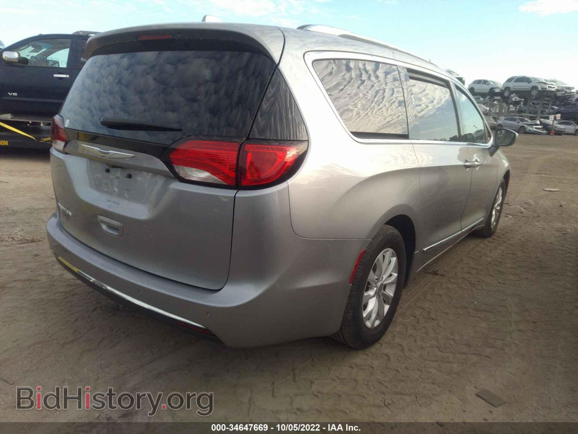 2019 CHRYSLER PACIFICA - VIN: 2C4RC1BG9KR560249 - Фото 4