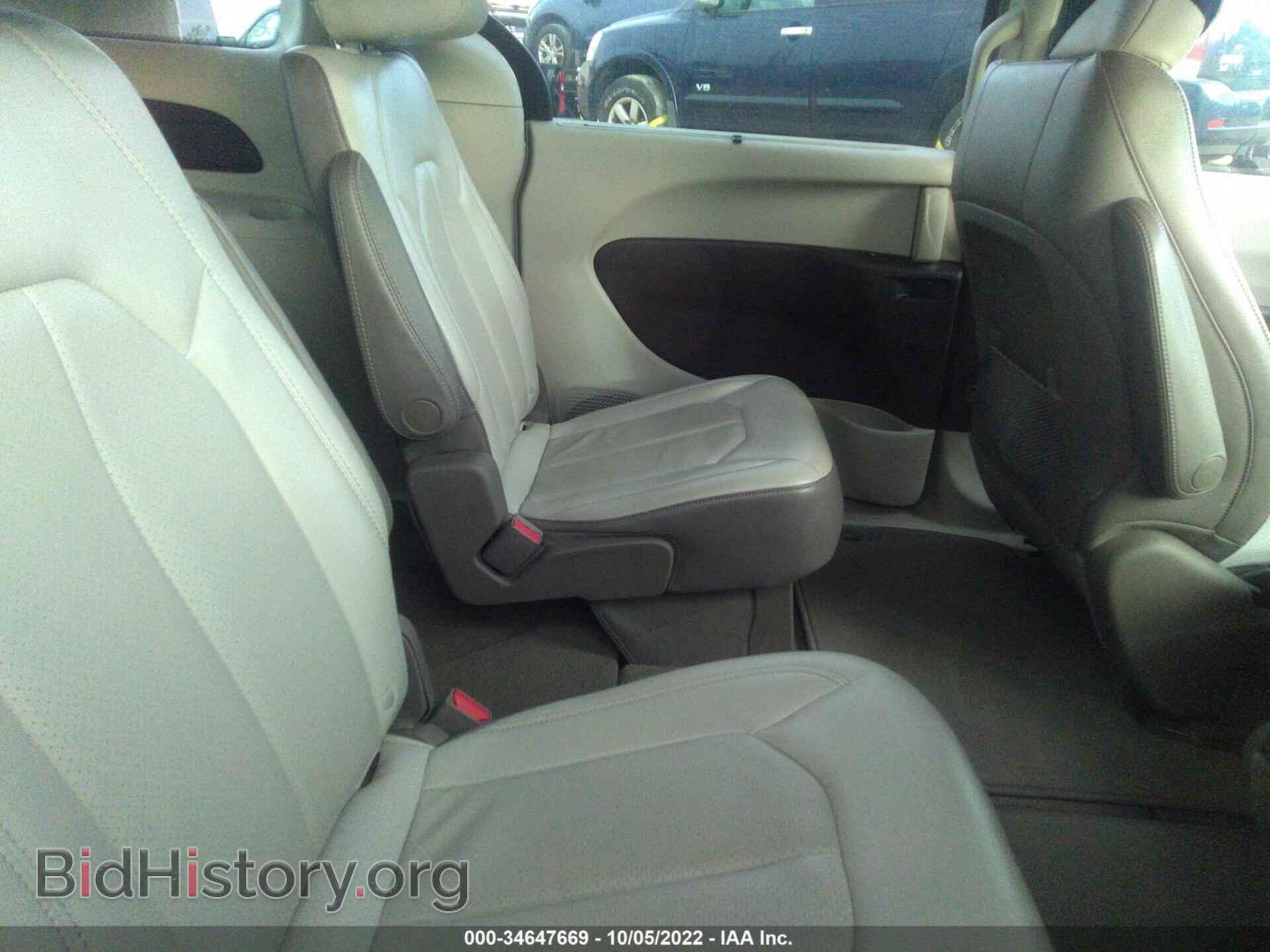 2019 CHRYSLER PACIFICA - VIN: 2C4RC1BG9KR560249 - Фото 8