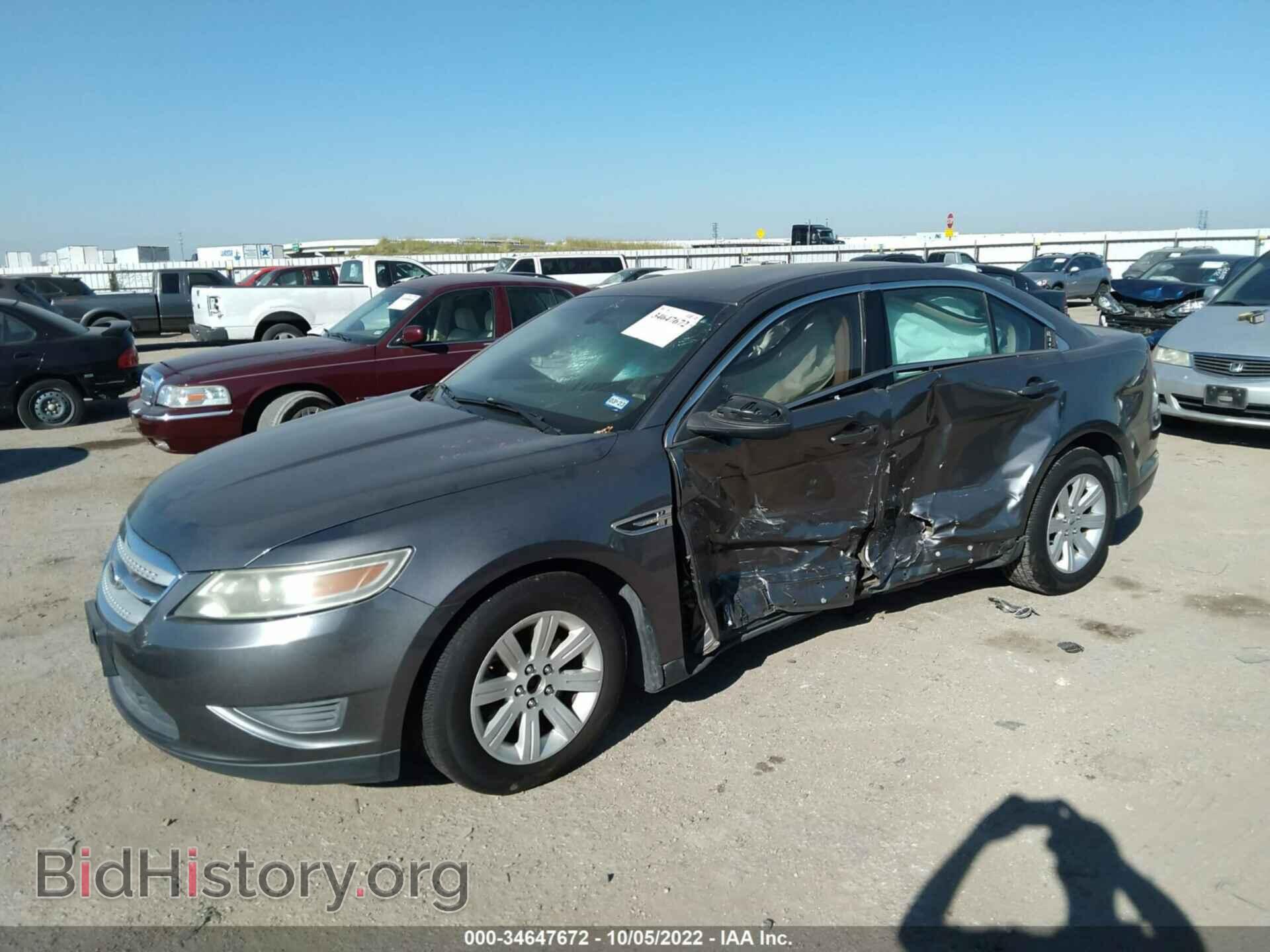 2011 FORD TAURUS - VIN: 1FAHP2DW8BG142749 - Фото 2