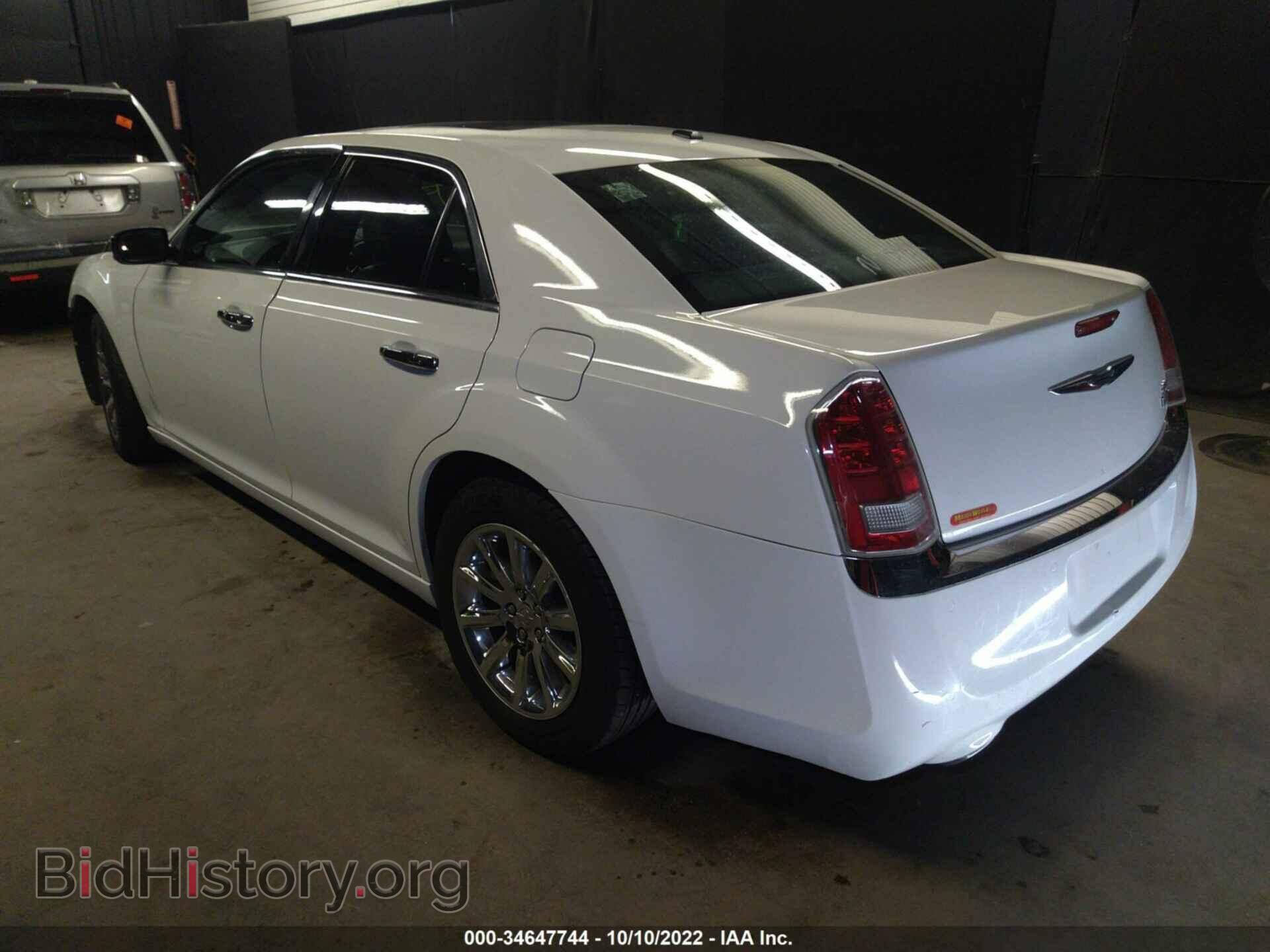 2011 CHRYSLER 300 - VIN: 2C3CA5CG5BH500559 - Фото 3