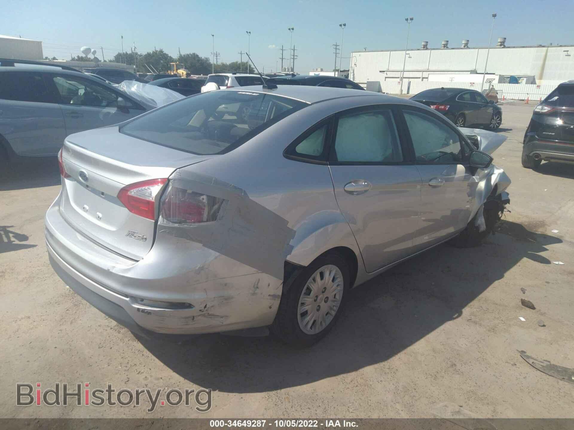 2017 FORD FIESTA - VIN: 3FADP4AJ4HM132740 - Фото 4