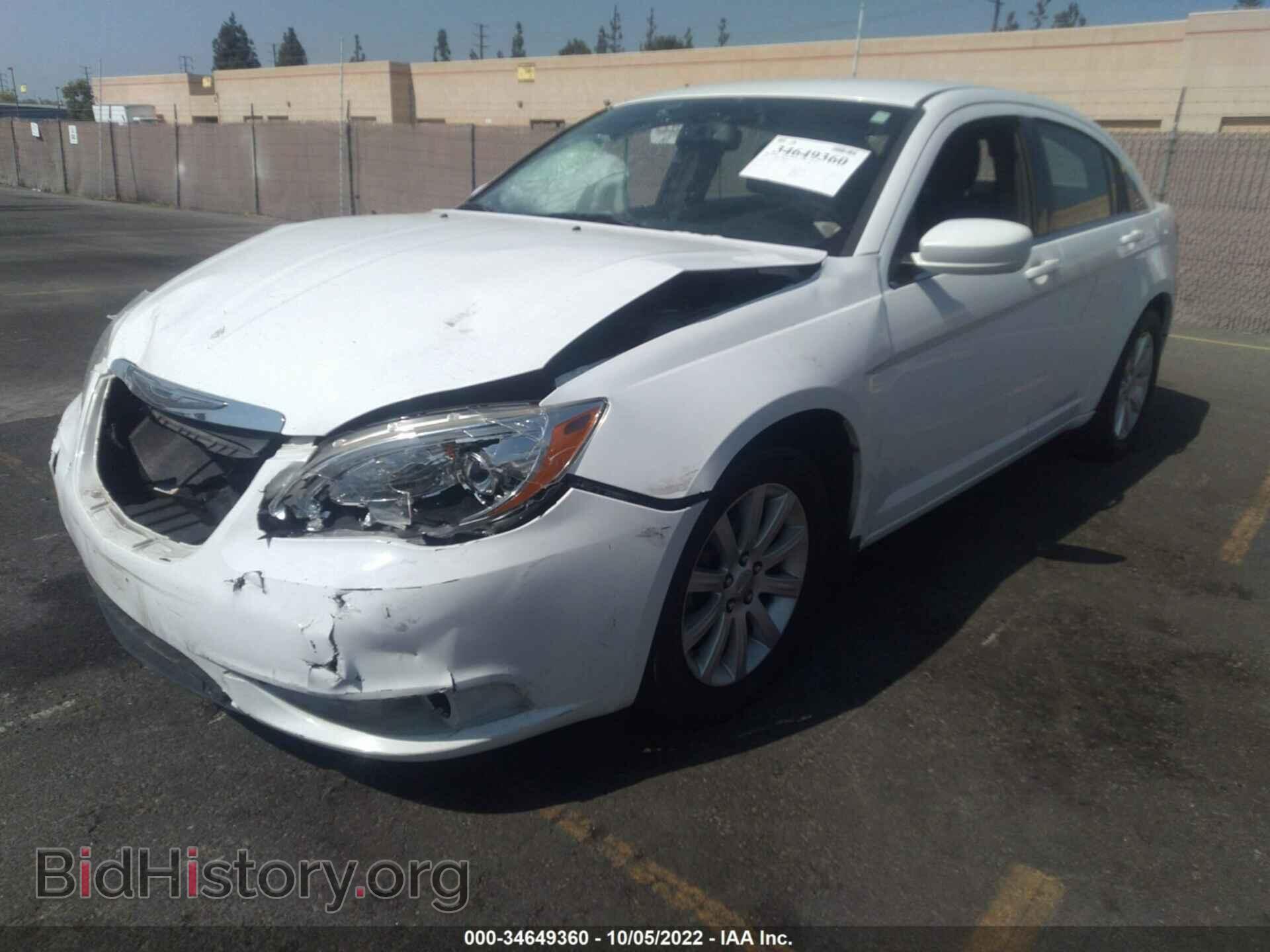 2011 CHRYSLER 200 - VIN: 1C3BC1FG7BN548243 - Фото 2