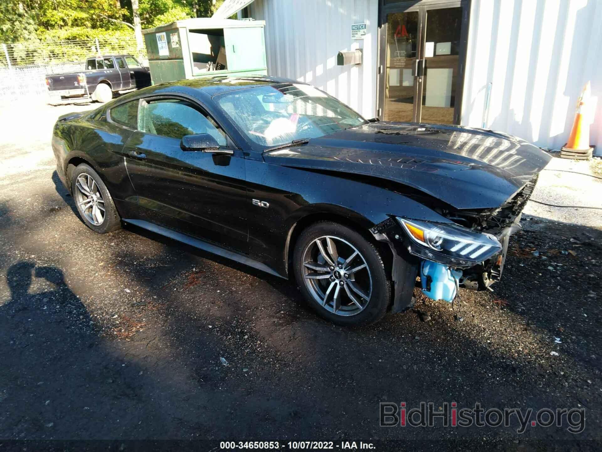 Photo 1FA6P8CF3H5335584 - FORD MUSTANG 2017