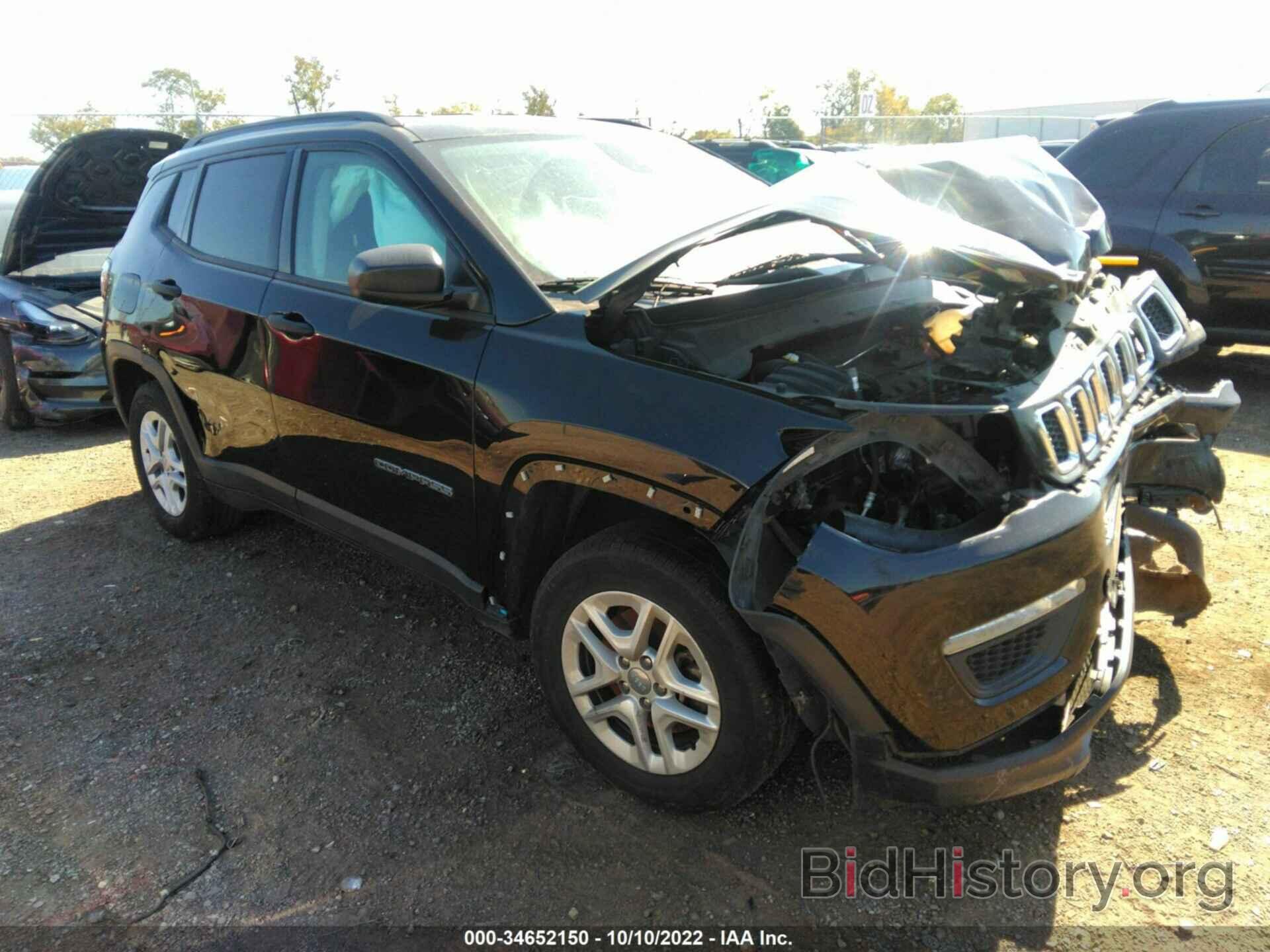 Photo 3C4NJCAB7JT502741 - JEEP COMPASS 2018