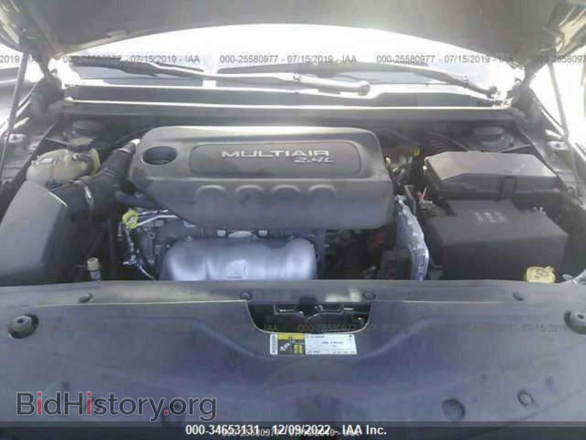2016 CHRYSLER 200 - VIN: 1C3CCCAB7GN112236 - Photo 10