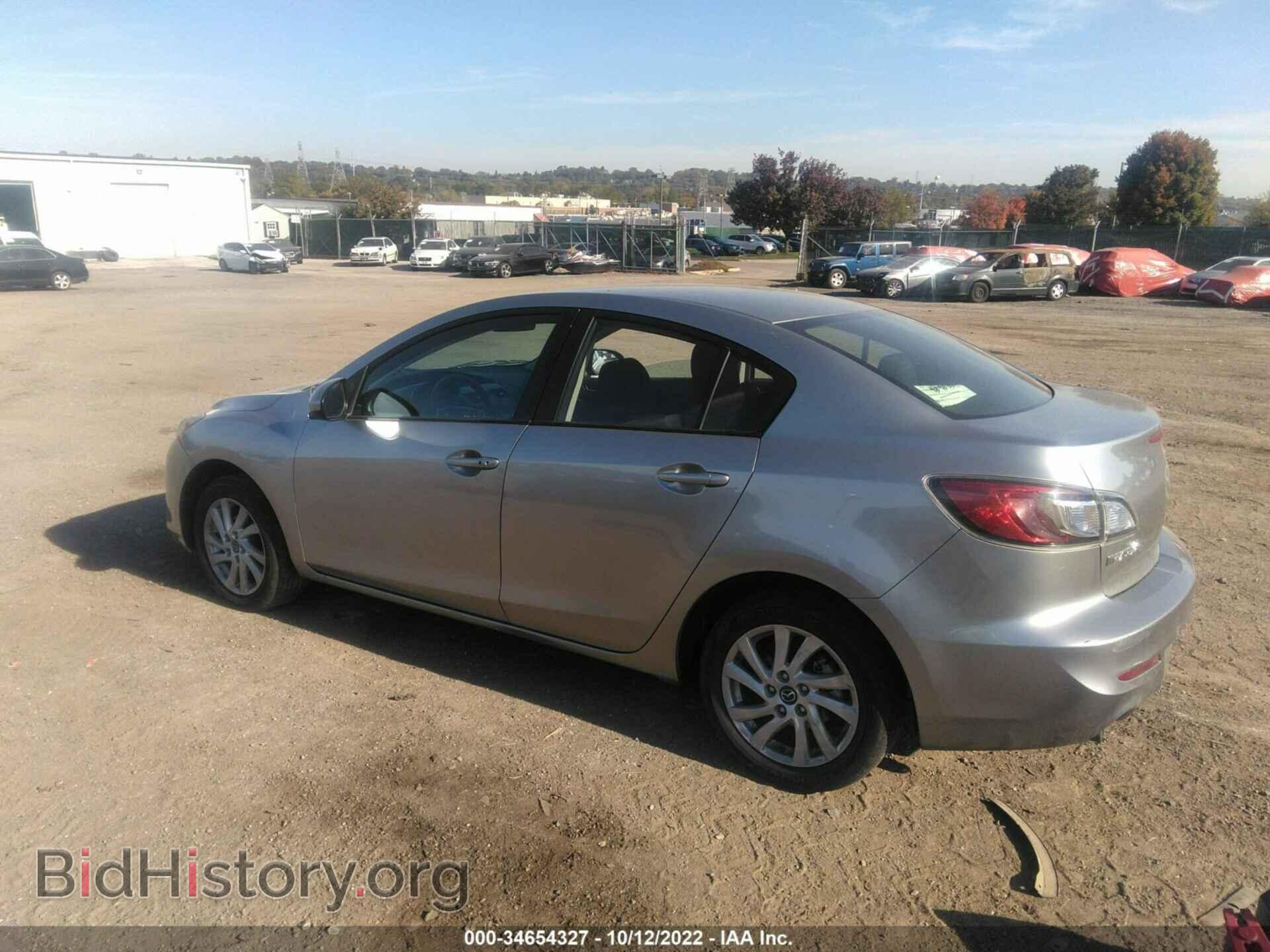 2013 MAZDA MAZDA3 - VIN: JM1BL1VP9D1749939 - Фото 3