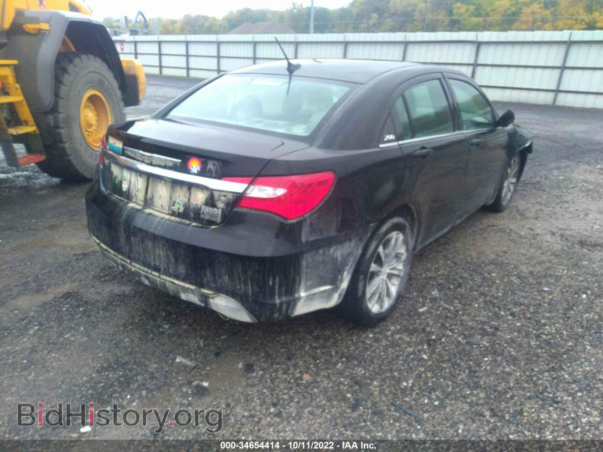 2012 CHRYSLER 200 - VIN: 1C3CCBHG8CN227403 - Фото 4