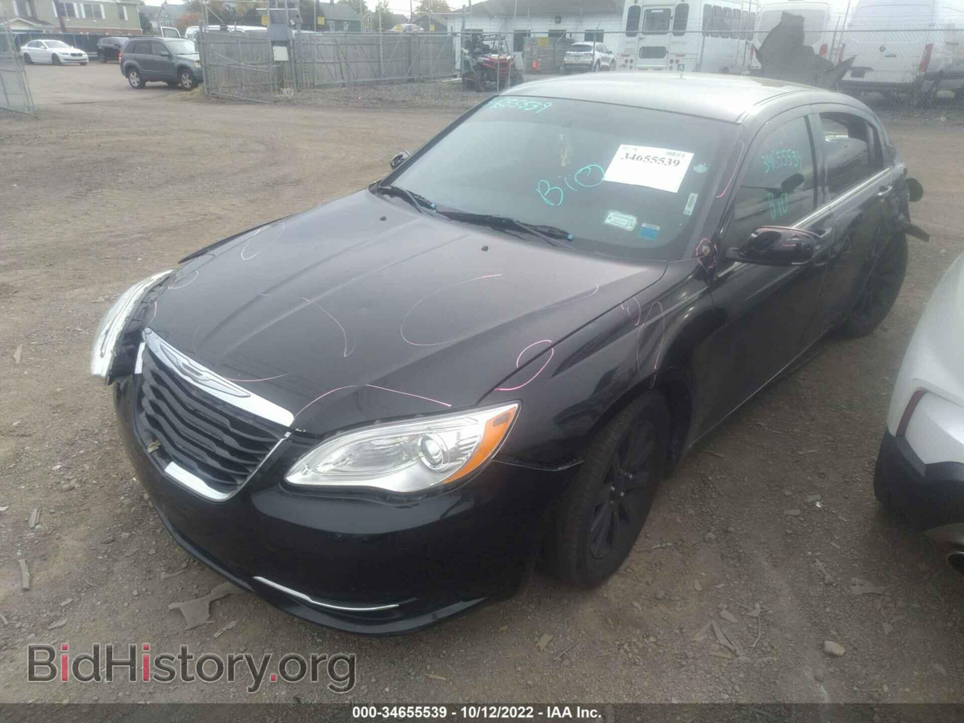 2011 CHRYSLER 200 - VIN: 1C3BC1FB3BN576948 - Photo 2