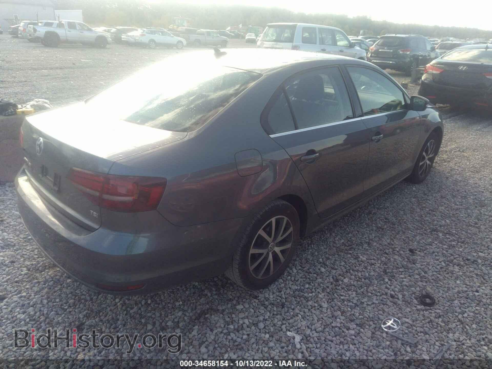 2017 VOLKSWAGEN JETTA - VIN: 3VWDB7AJ0HM206498 - Фото 4