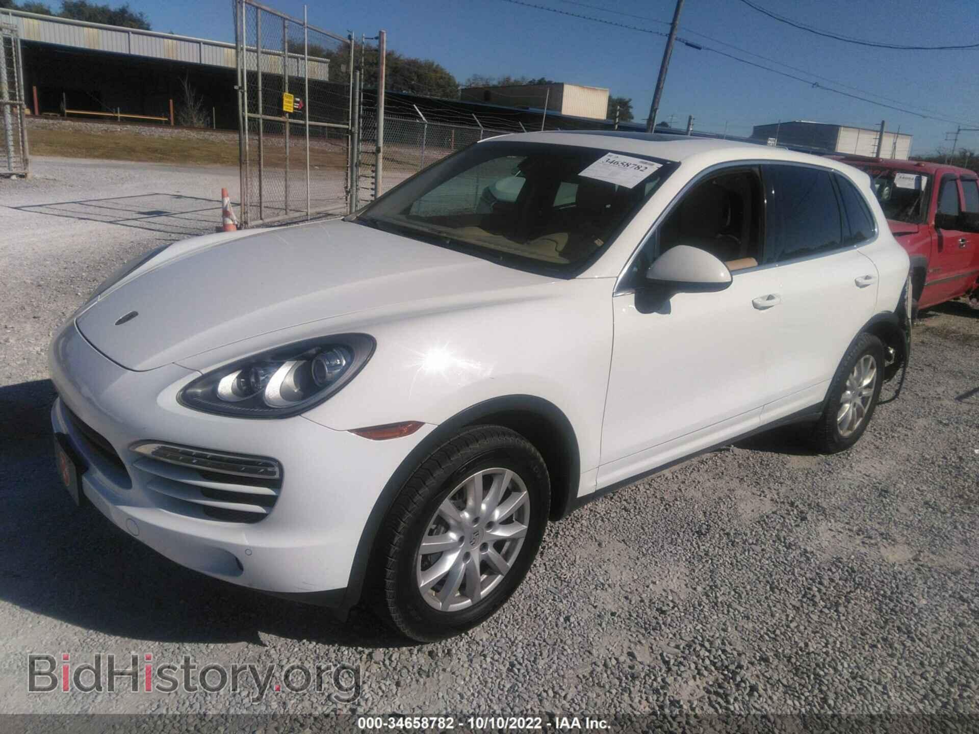 2014 PORSCHE CAYENNE - VIN: WP1AA2A20ELA02588 - Фото 2