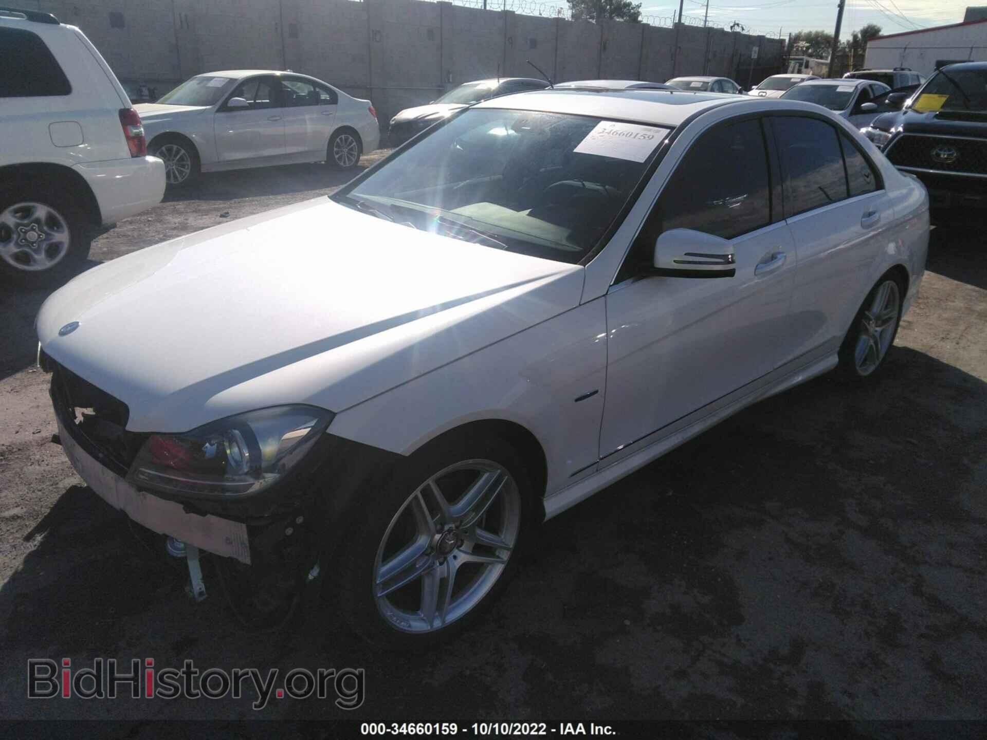 2012 MERCEDES-BENZ C-CLASS - VIN: WDDGF4HB9CA680401 - Фото 2