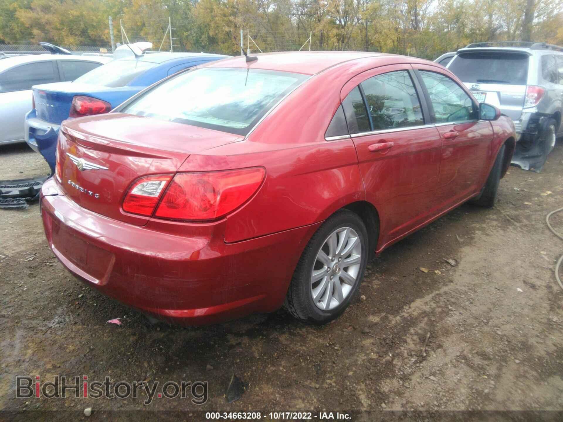 2010 CHRYSLER SEBRING - VIN: 1C3CC5FB4AN199895 - Фото 4