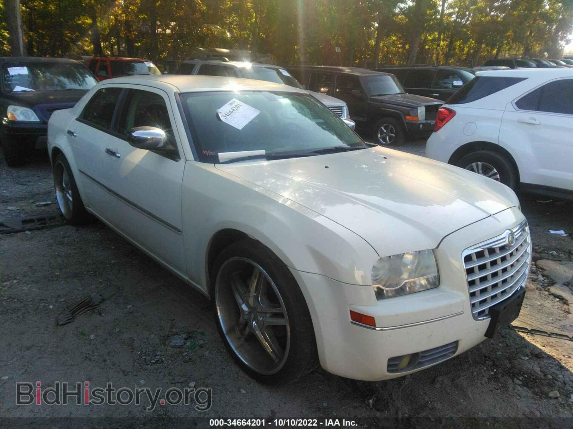 Photo 2C3CA5CV7AH235835 - CHRYSLER 300 2010