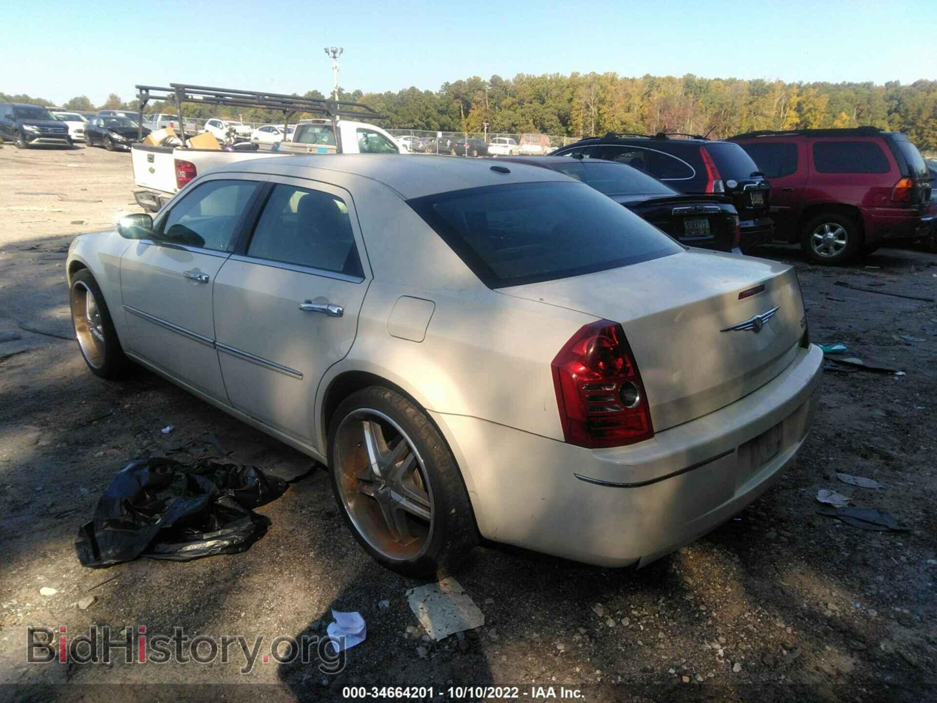 2010 CHRYSLER 300 - VIN: 2C3CA5CV7AH235835 - Фото 3
