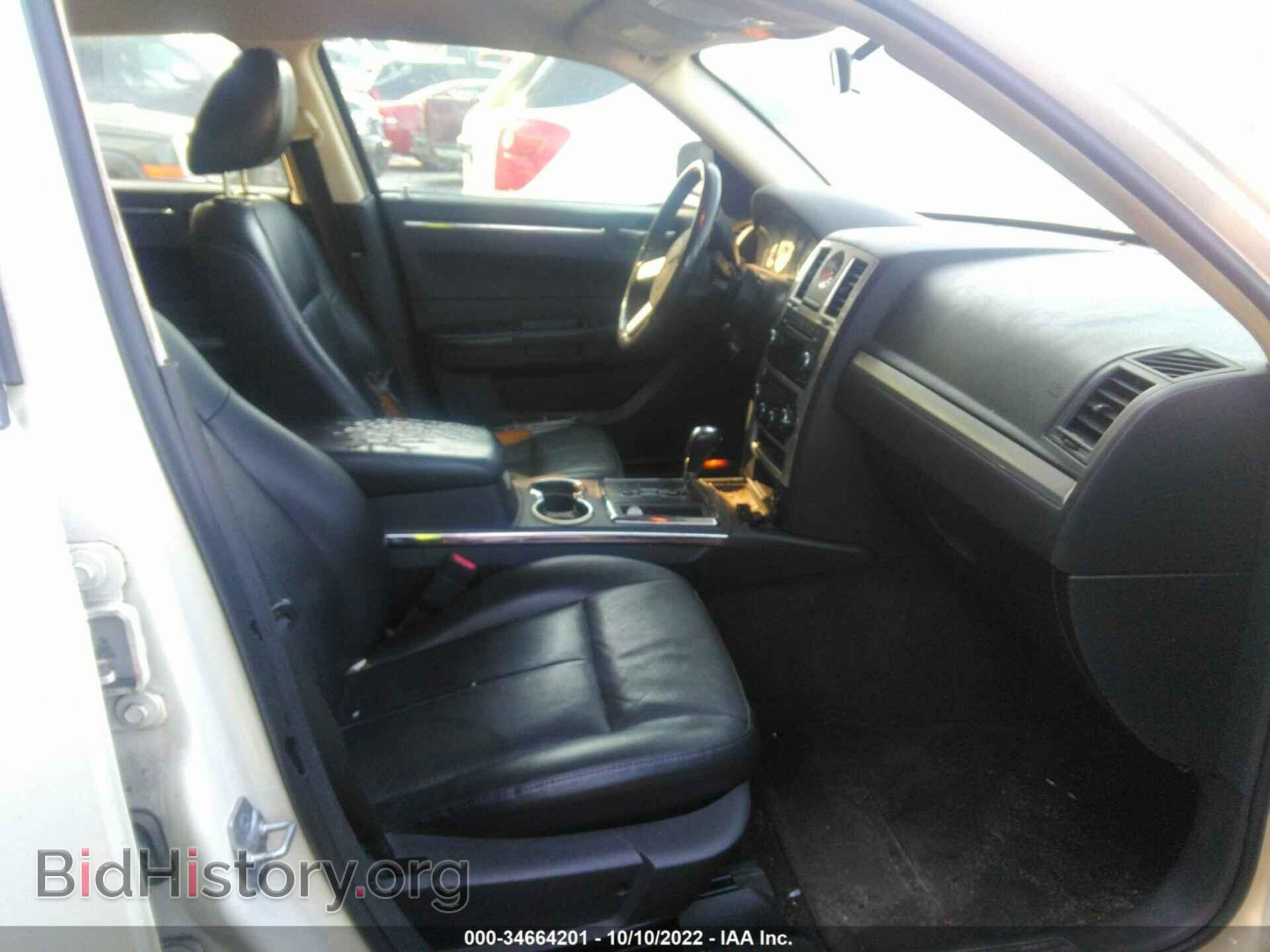 2010 CHRYSLER 300 - VIN: 2C3CA5CV7AH235835 - Фото 5