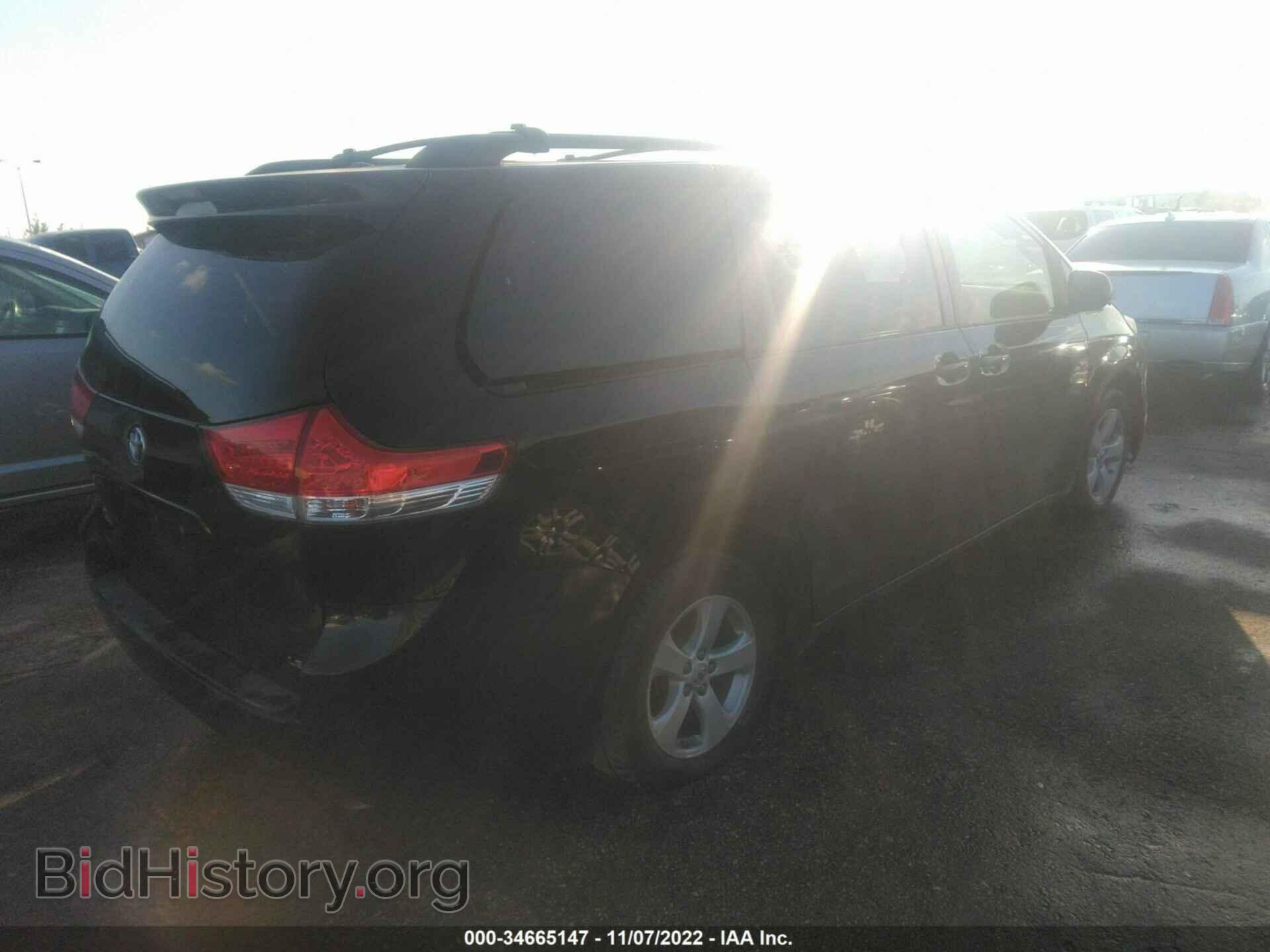 2012 TOYOTA SIENNA - VIN: 5TDKK3DC8CS262231 - Фото 4