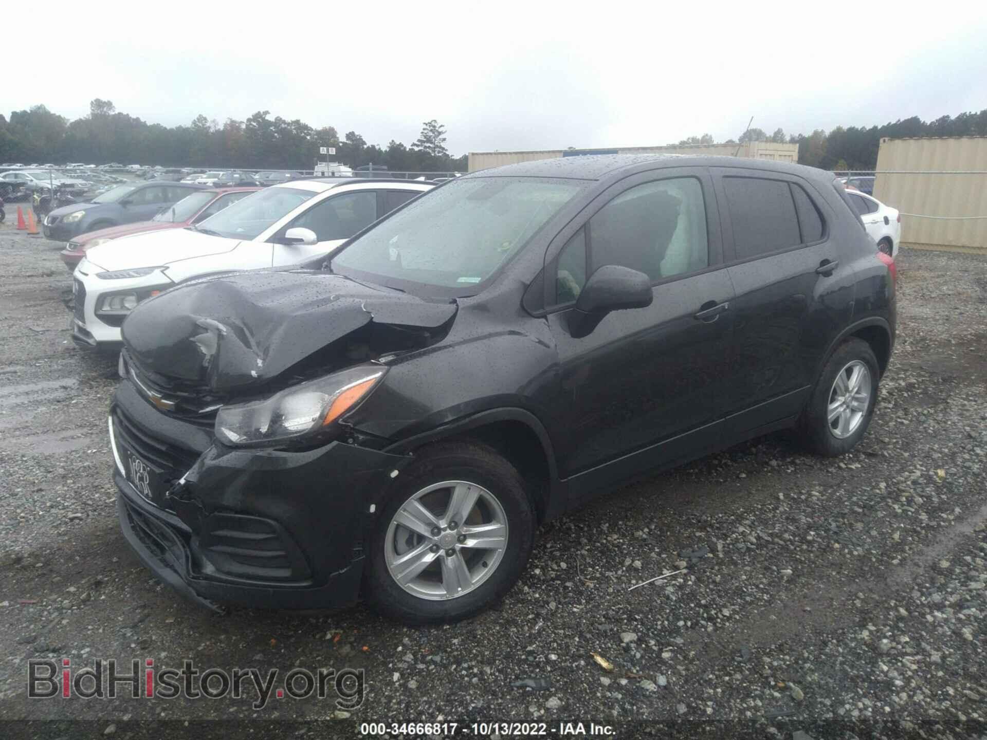 2019 CHEVROLET TRAX - VIN: 3GNCJKSBXKL395421 - Фото 2