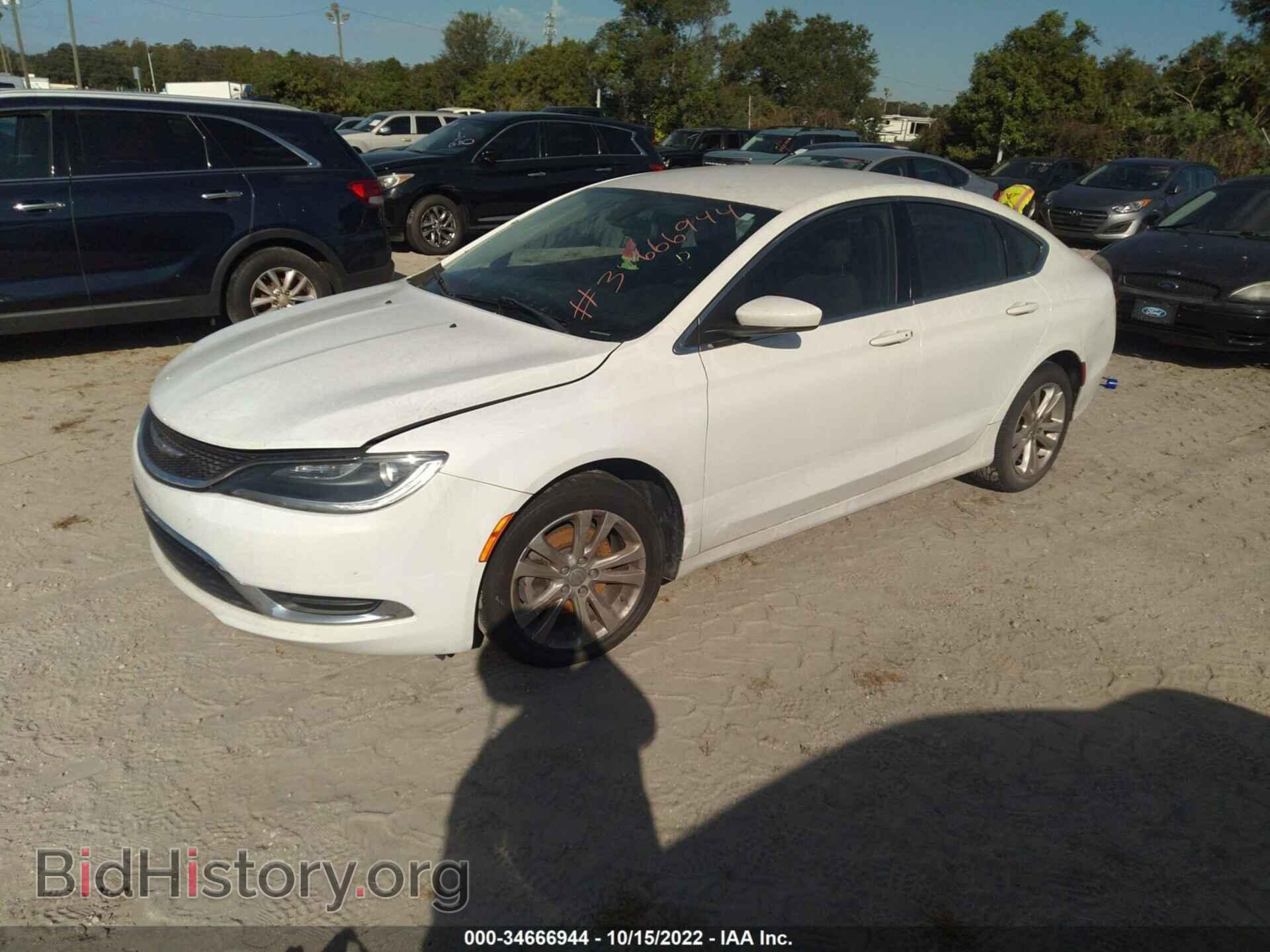 2015 CHRYSLER 200 - VIN: 1C3CCCAB2FN639549 - Photo 2