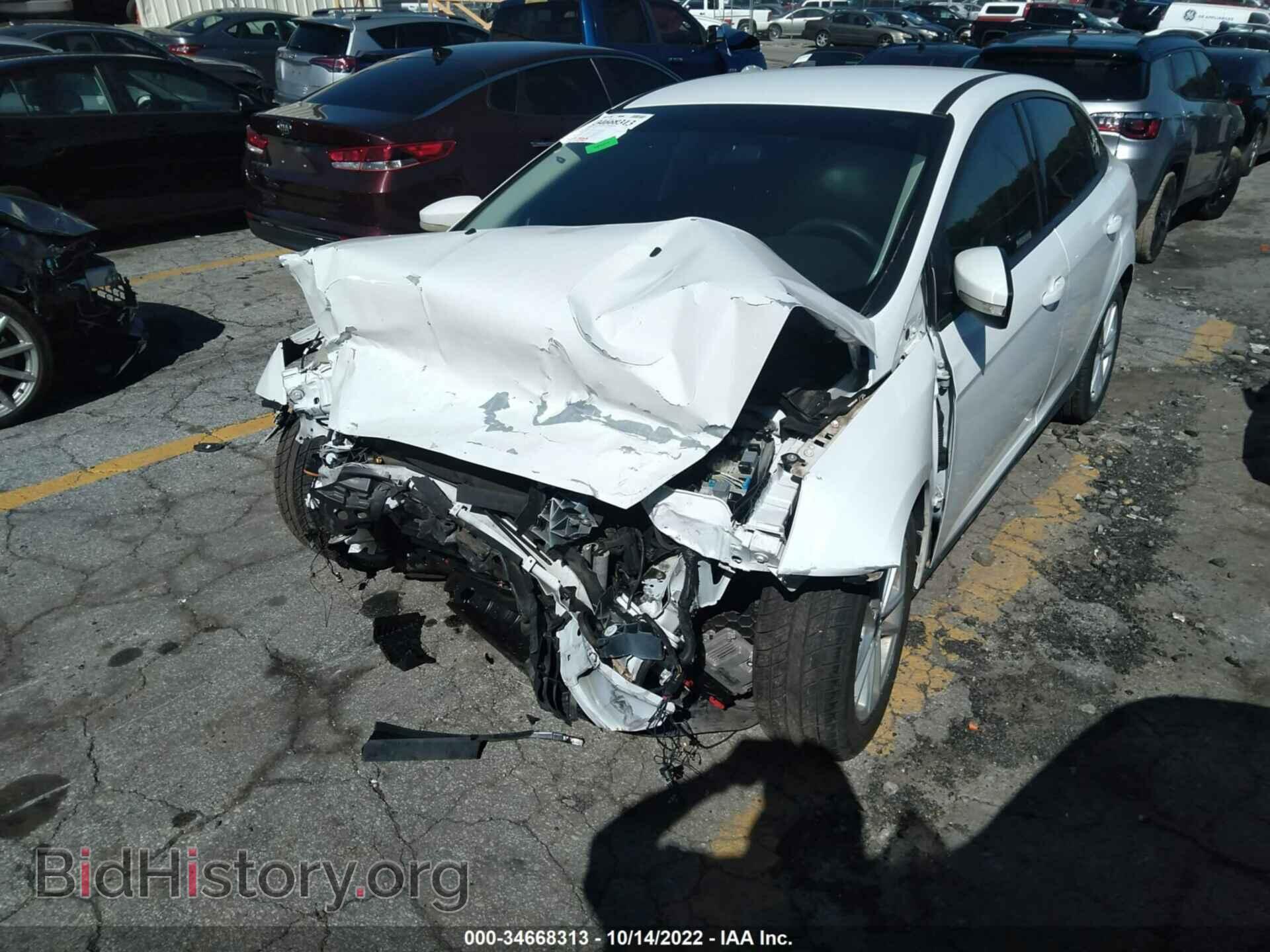 2017 FORD FOCUS - VIN: 1FADP3F2XHL345754 - Фото 2