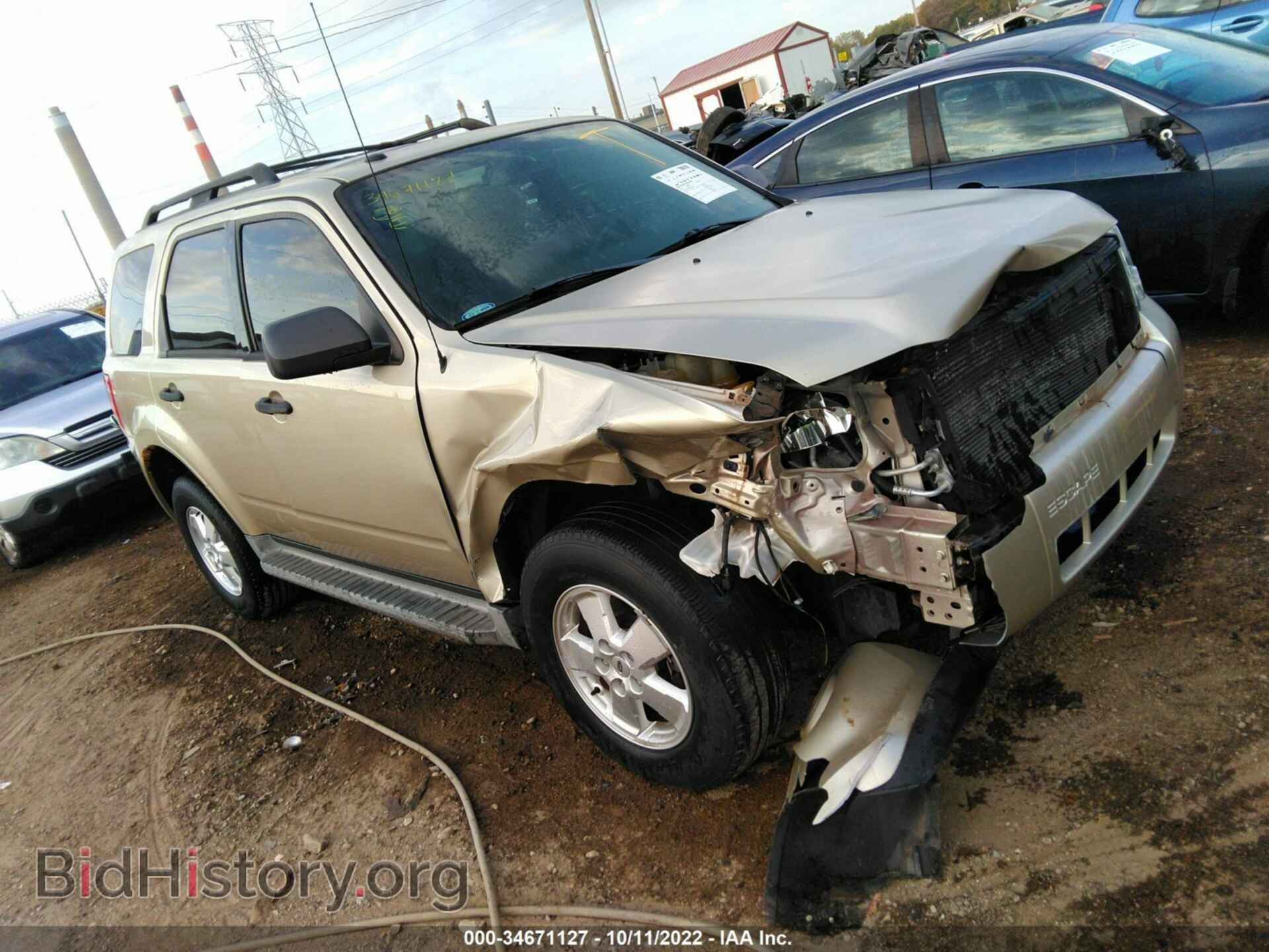 Фотография 1FMCU0DG9BKA48690 - FORD ESCAPE 2011