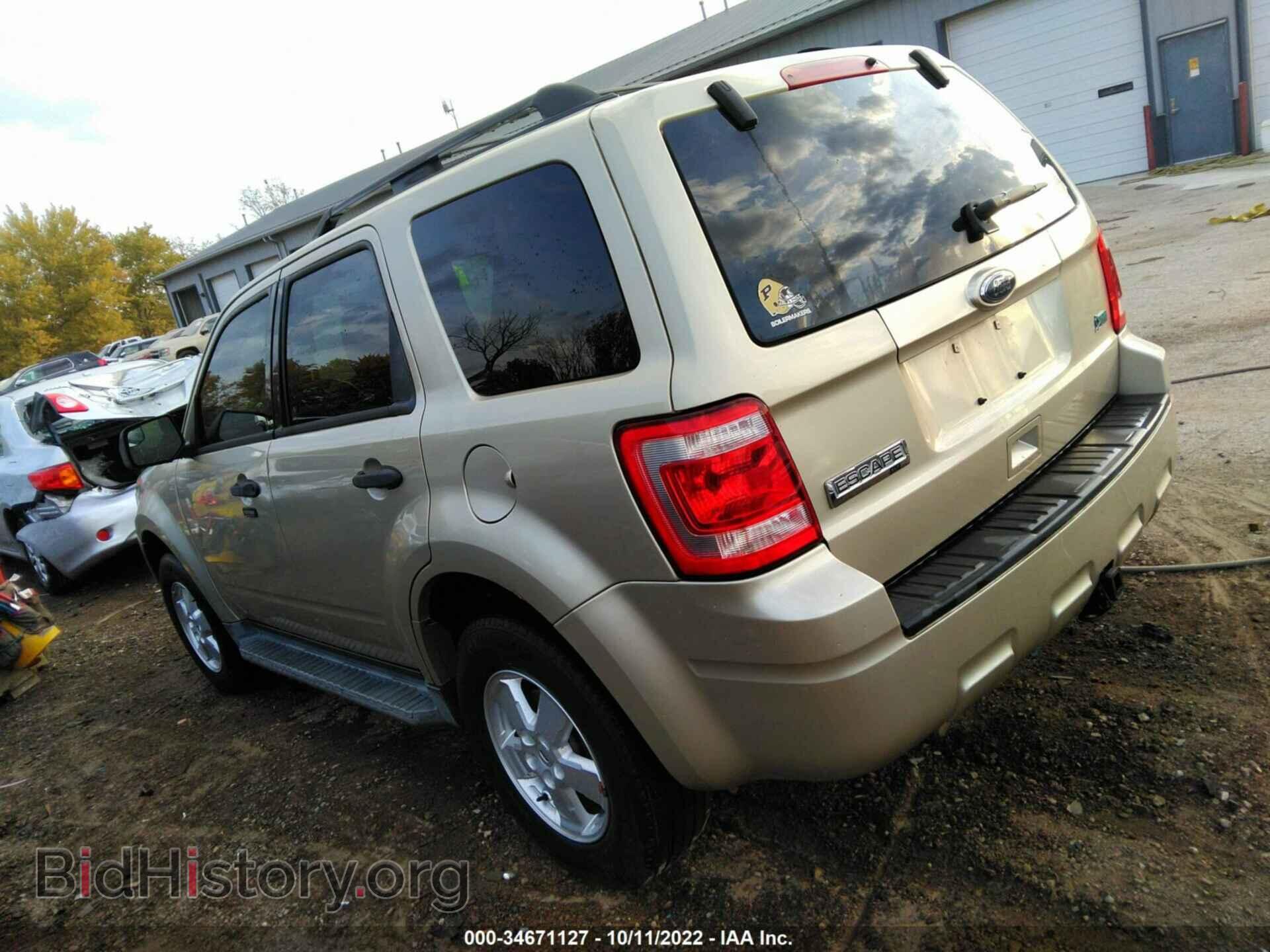 2011 FORD ESCAPE - VIN: 1FMCU0DG9BKA48690 - Фото 3