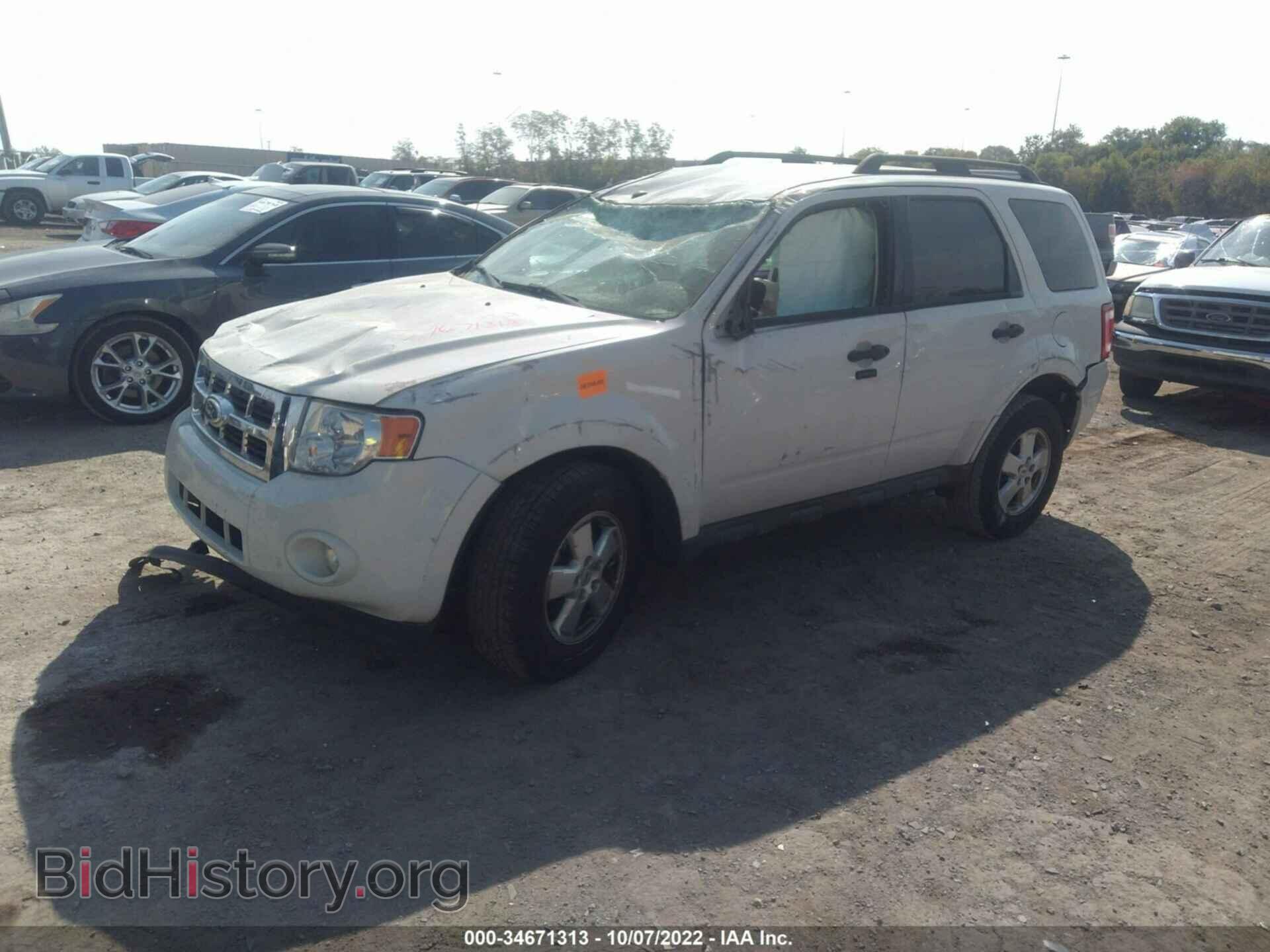 2012 FORD ESCAPE - VIN: 1FMCU0D71CKC23502 - Фото 2