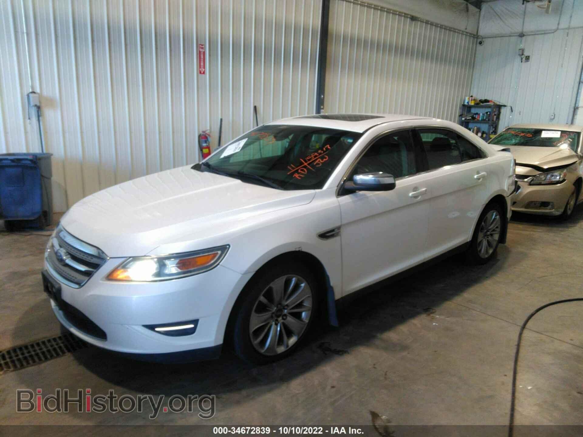 2011 FORD TAURUS - VIN: 1FAHP2JW8BG182947 - Фото 2