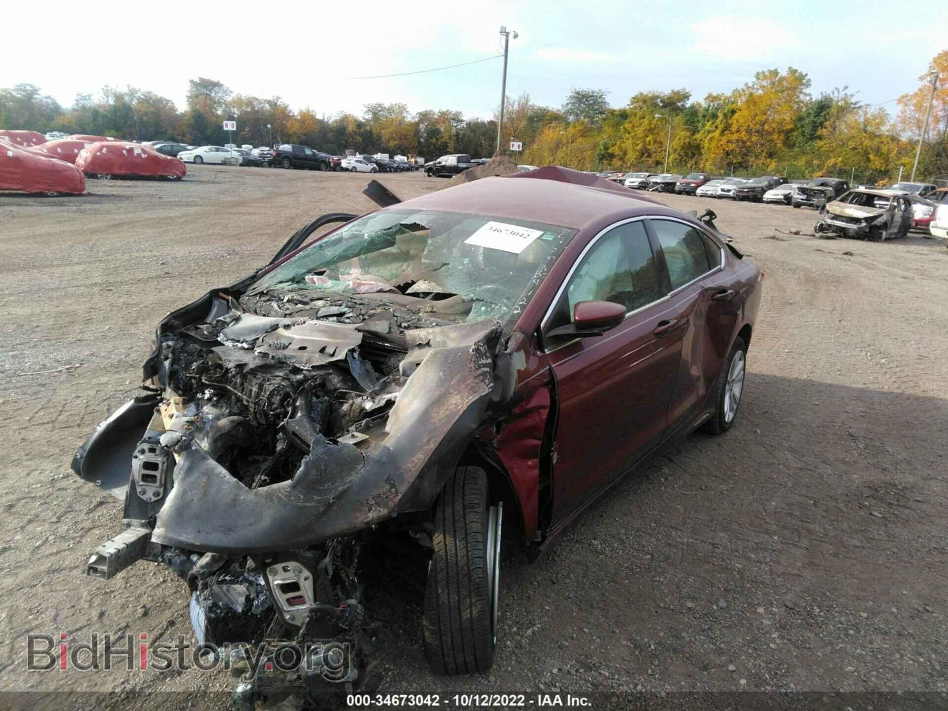 2016 CHRYSLER 200 - VIN: 1C3CCCAB0GN165618 - Фото 2