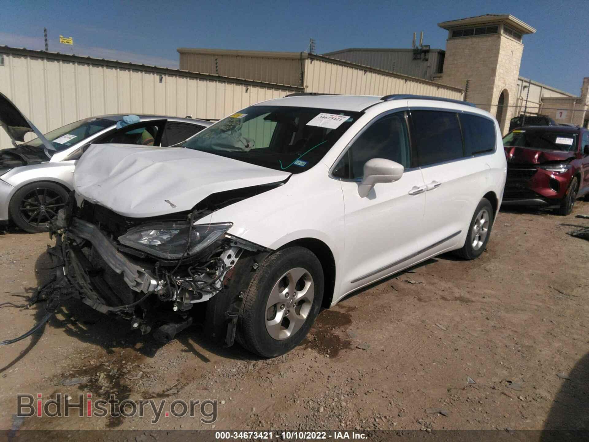 2017 CHRYSLER PACIFICA - VIN: 2C4RC1EG1HR520820 - Фото 2