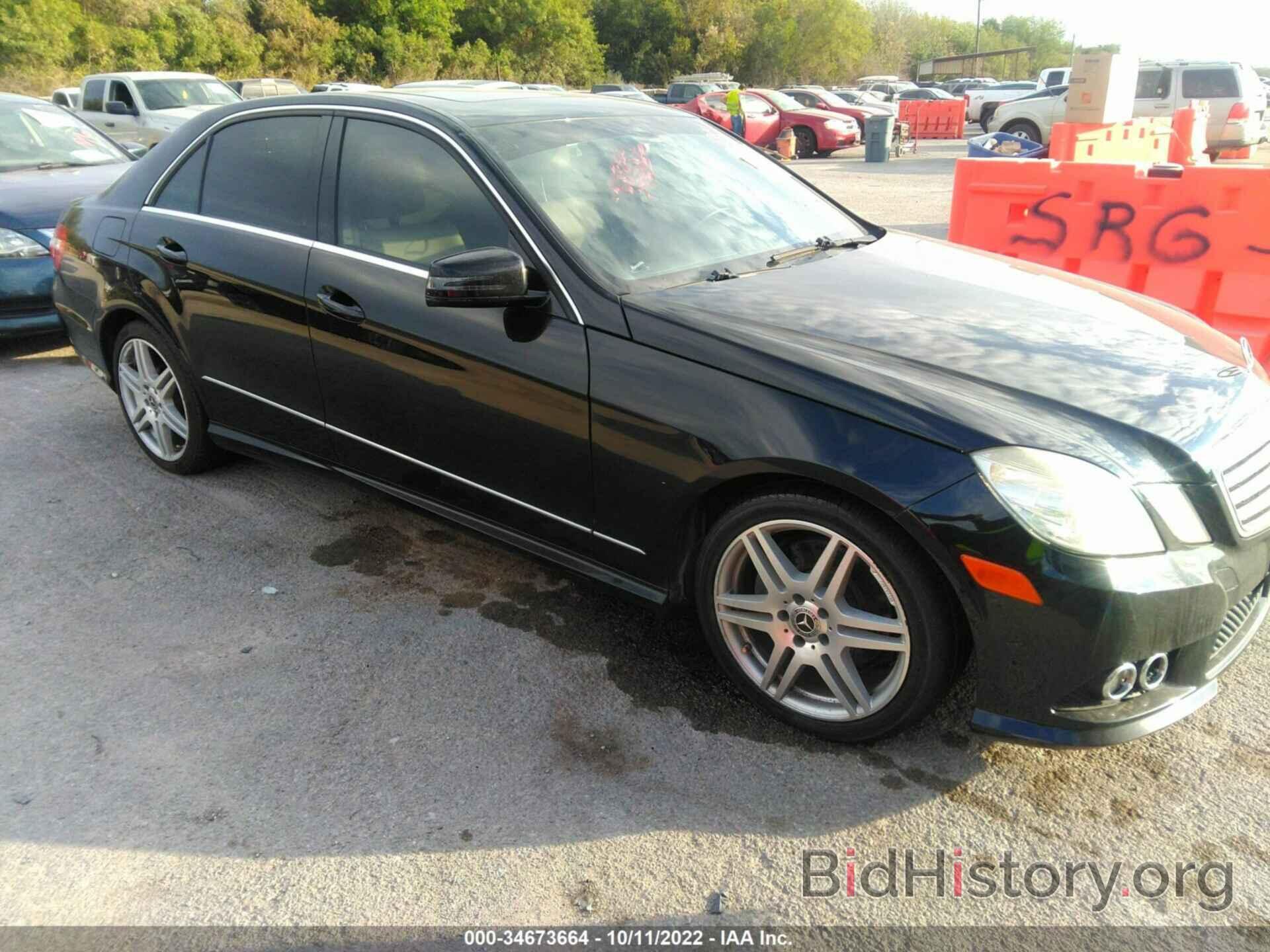 Photo WDDHF8HB4AA124067 - MERCEDES-BENZ E-CLASS 2010