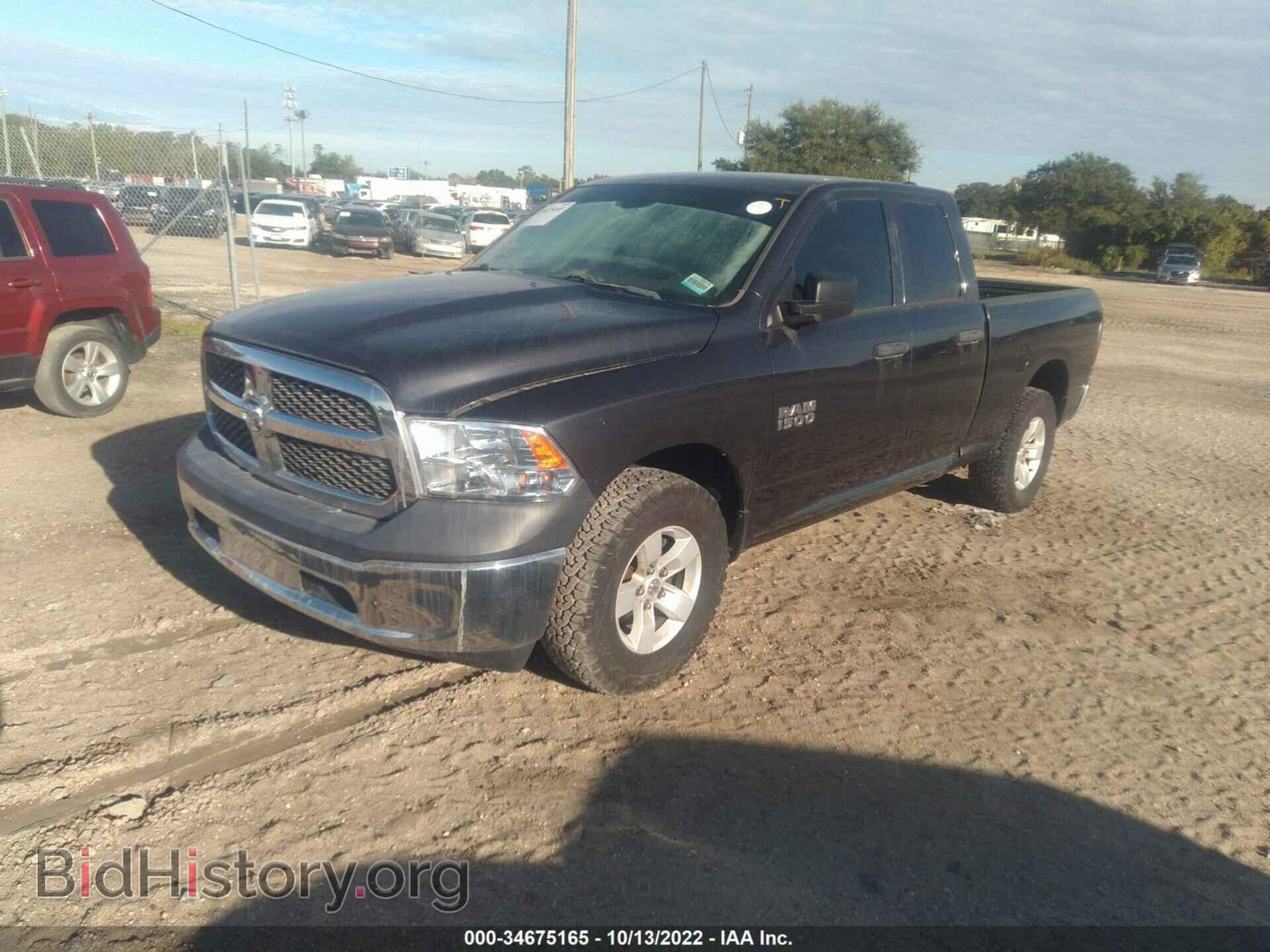 2018 RAM 1500 - VIN: 1C6RR6FG0JS266023 - Фото 2