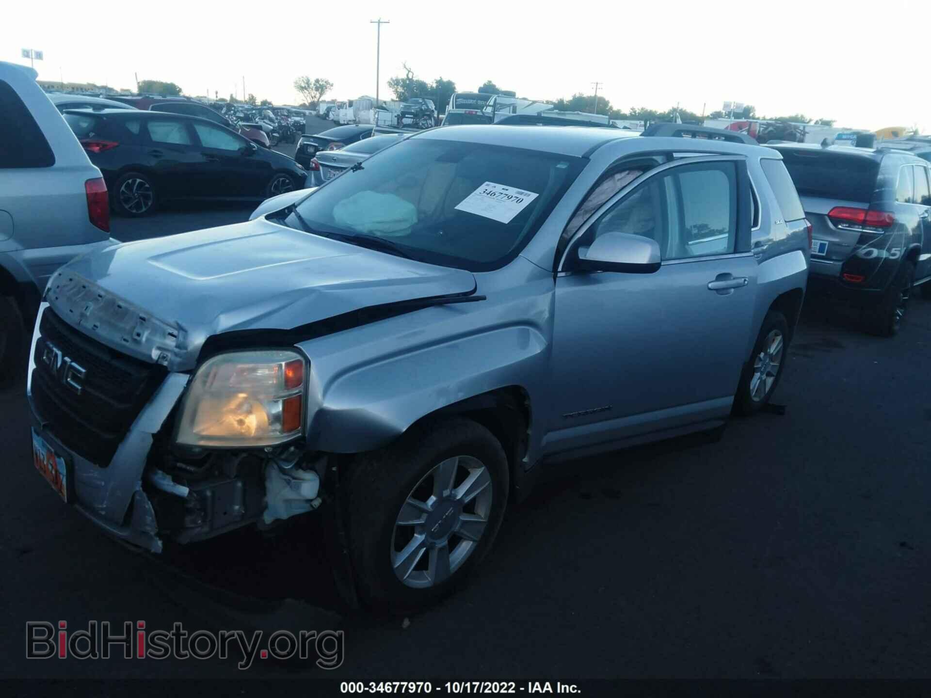 2011 GMC TERRAIN - VIN: 2CTFLTEC9B6388799 - Photo 2