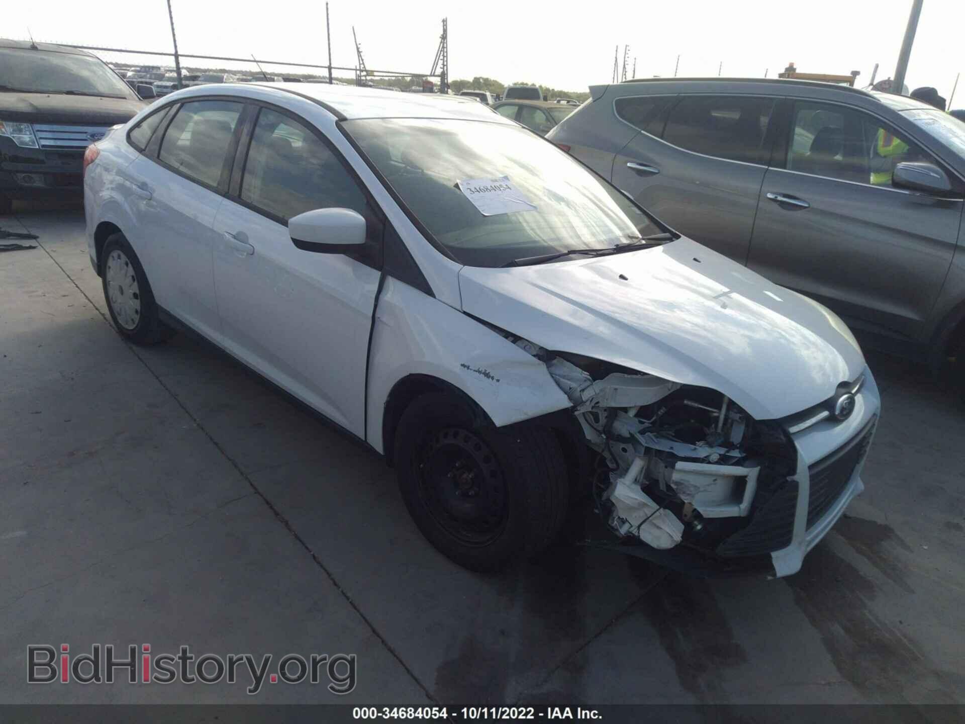 Photo 1FAHP3F29CL267171 - FORD FOCUS 2012
