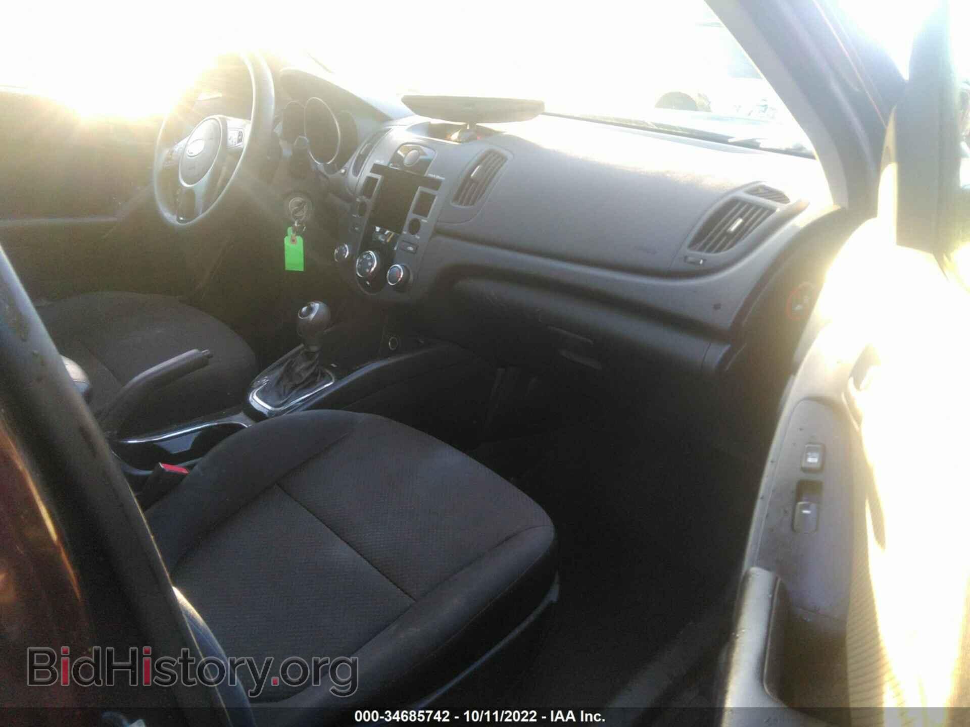 2011 KIA FORTE - VIN: KNAFU4A28B5460984 - Фото 5