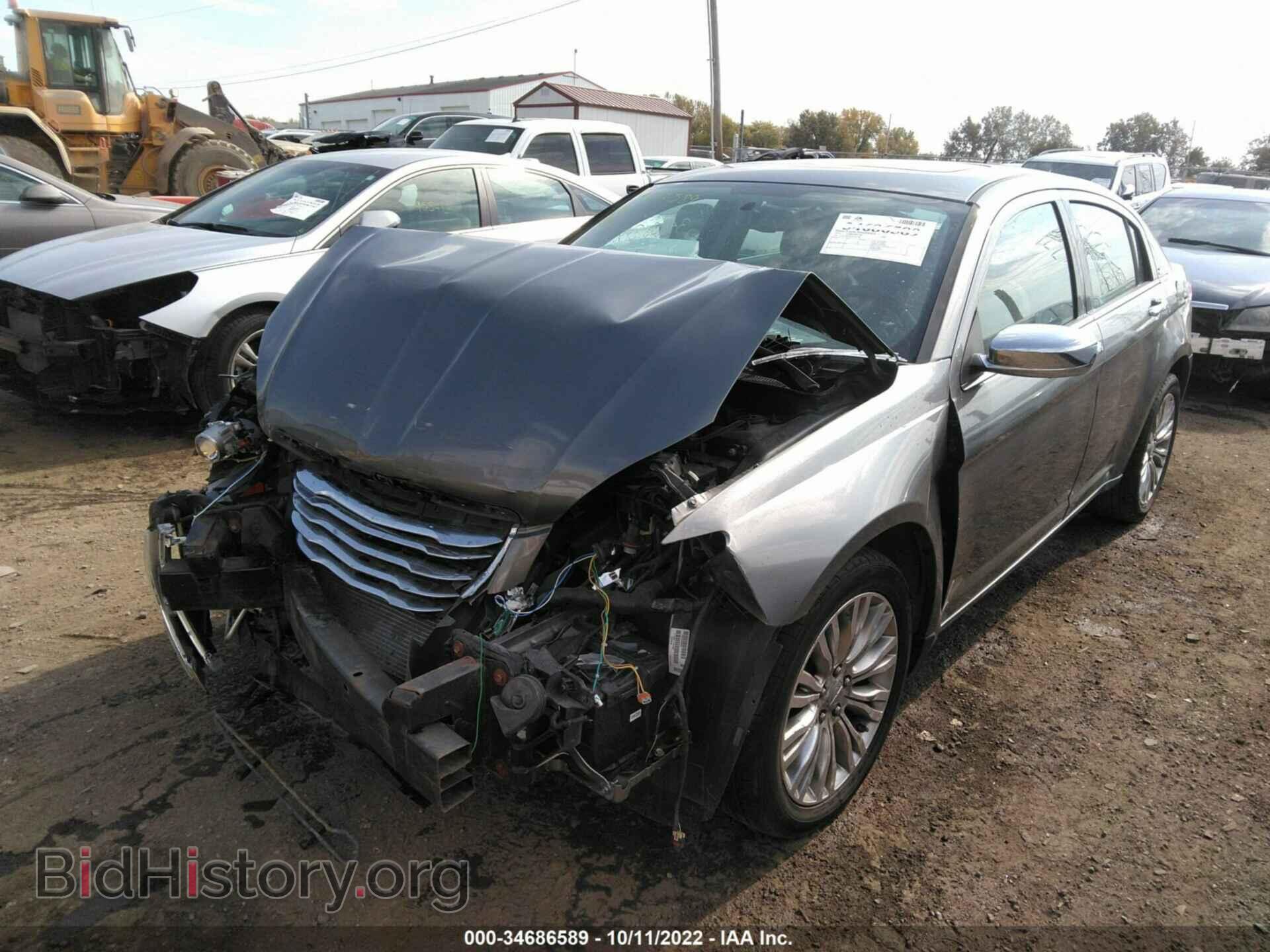 2012 CHRYSLER 200 - VIN: 1C3CCBCB2CN263194 - Photo 2