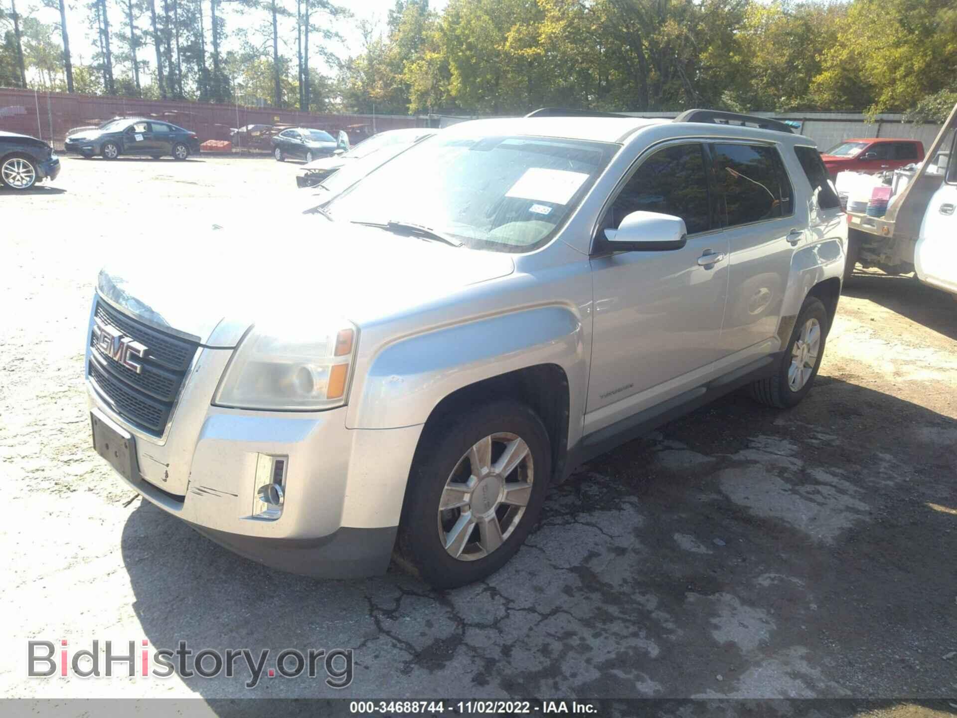 2011 GMC TERRAIN - VIN: 2CTALSEC0B6340659 - Photo 2