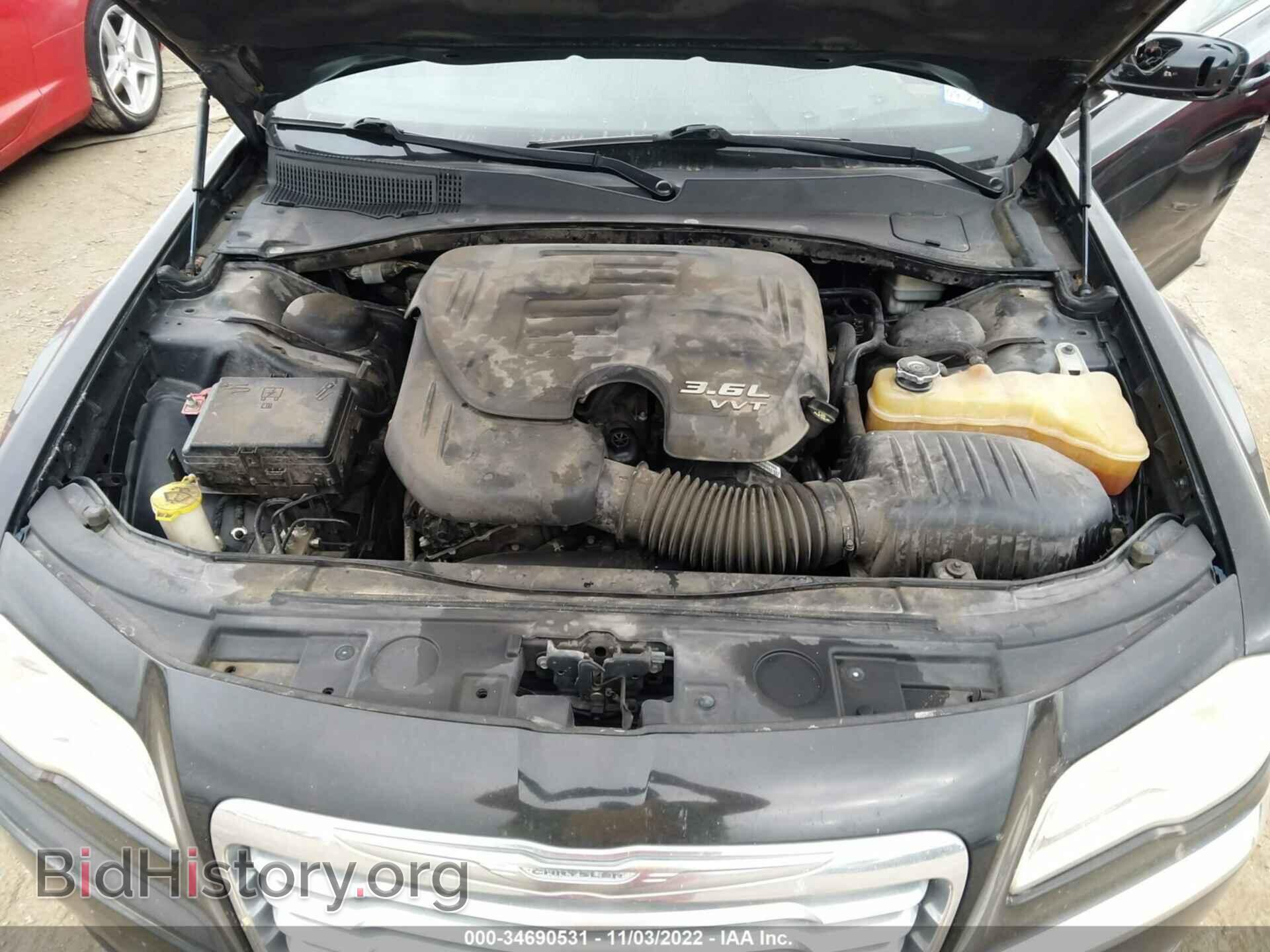 2014 CHRYSLER 300 - VIN: 2C3CCAAG3EH121635 - Фото 10