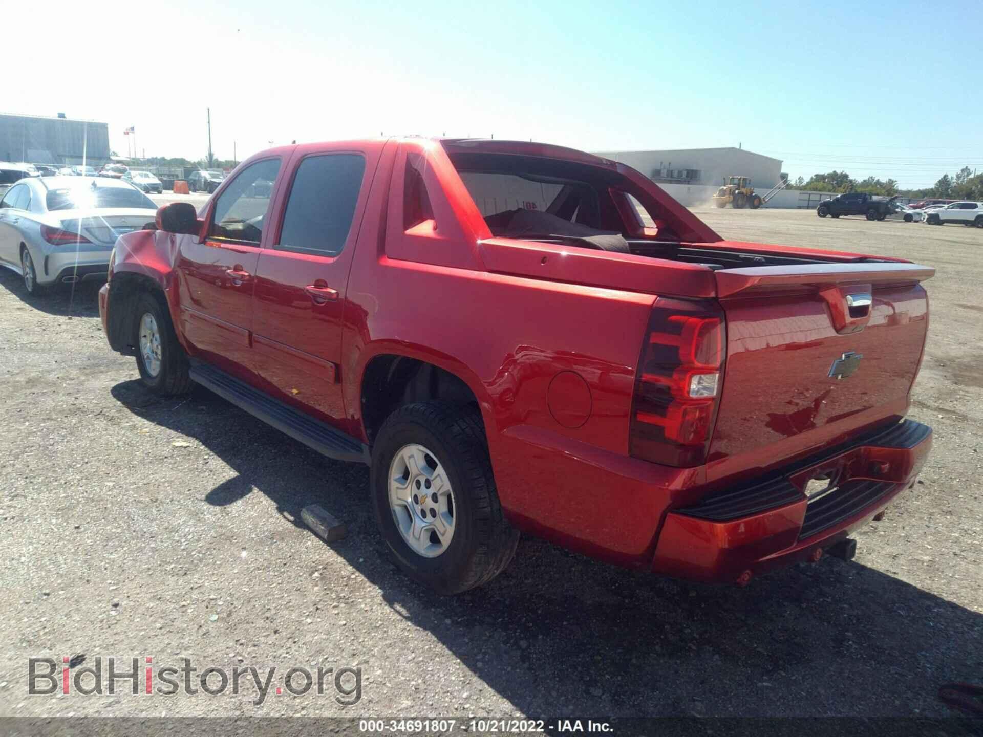 2013 CHEVROLET AVALANCHE - VIN: 3GNMCFE00DG261805 - Фото 3