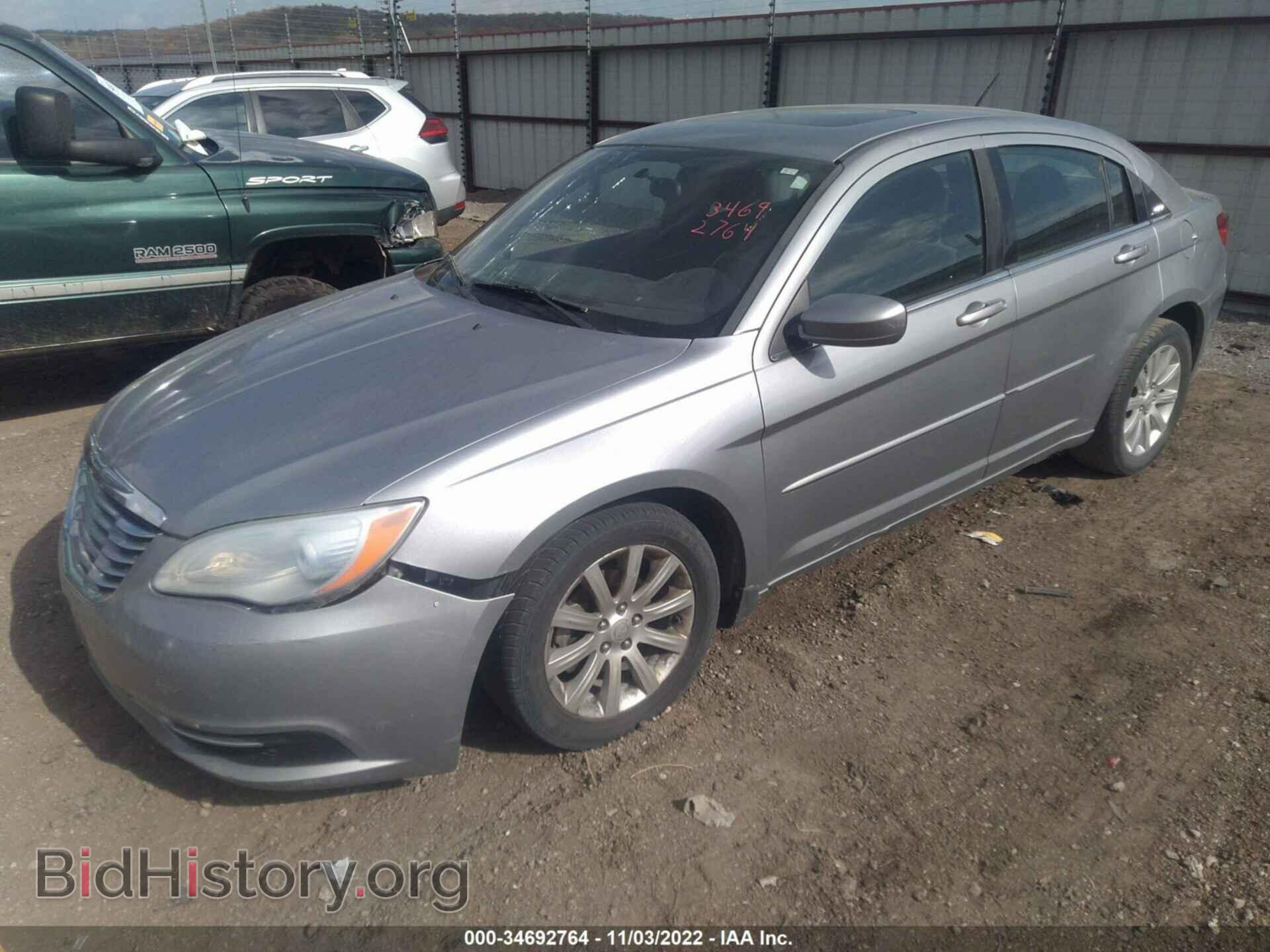 2013 CHRYSLER 200 - VIN: 1C3CCBBG5DN703746 - Фото 2