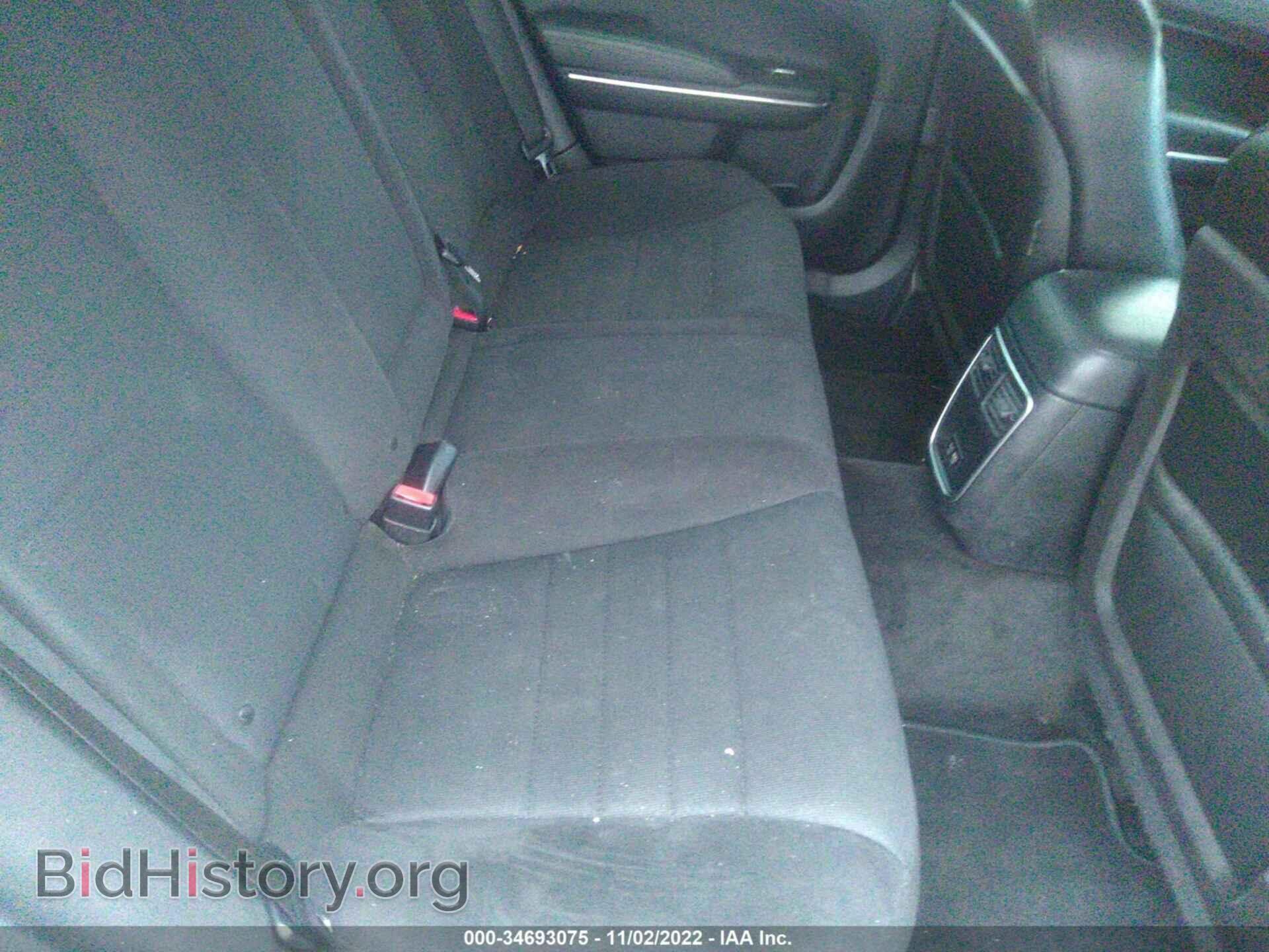2016 CHRYSLER 300 - VIN: 2C3CCAAG6GH224499 - Фото 8