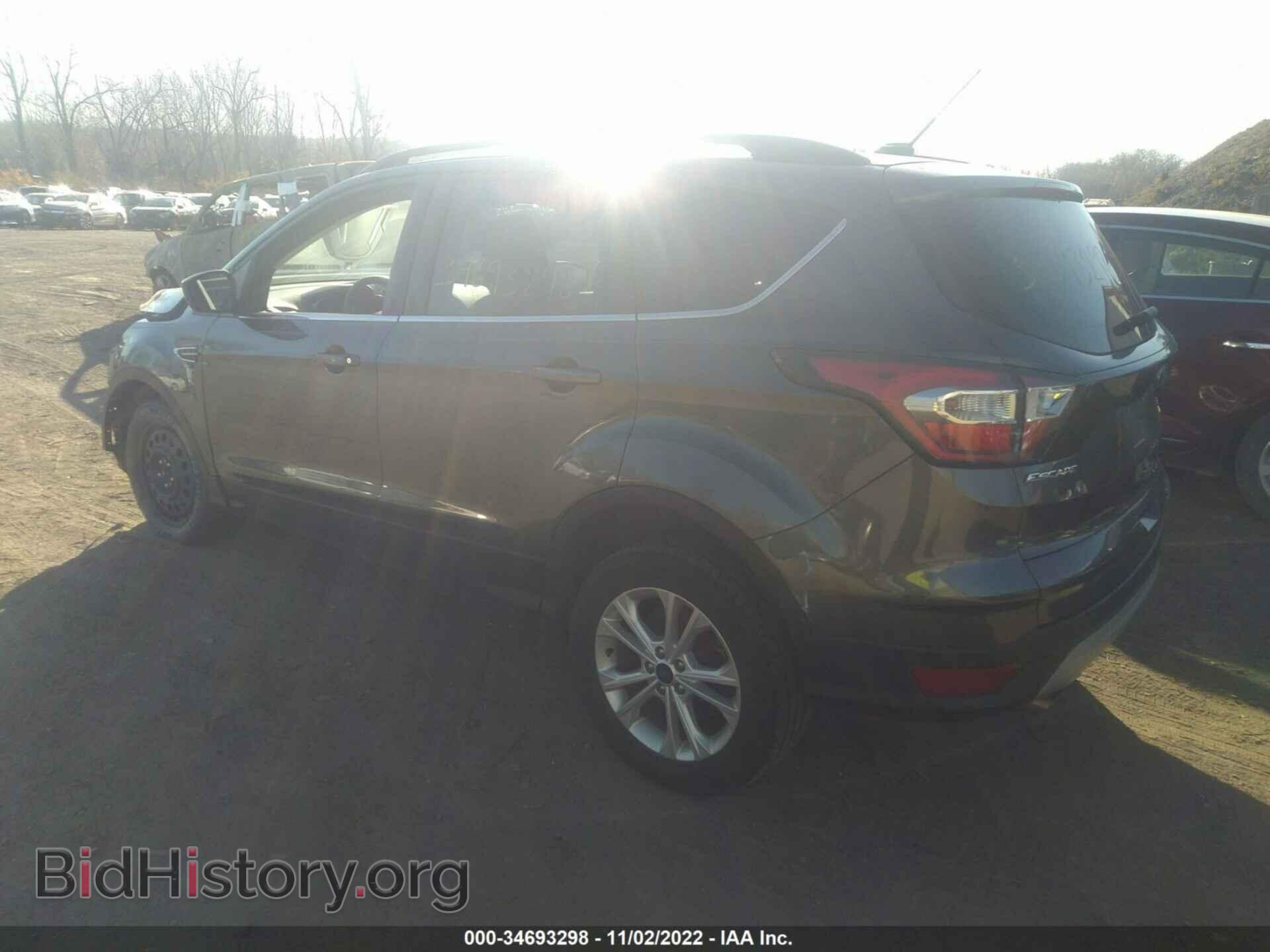 2017 FORD ESCAPE - VIN: 1FMCU9G99HUB37979 - Фото 3