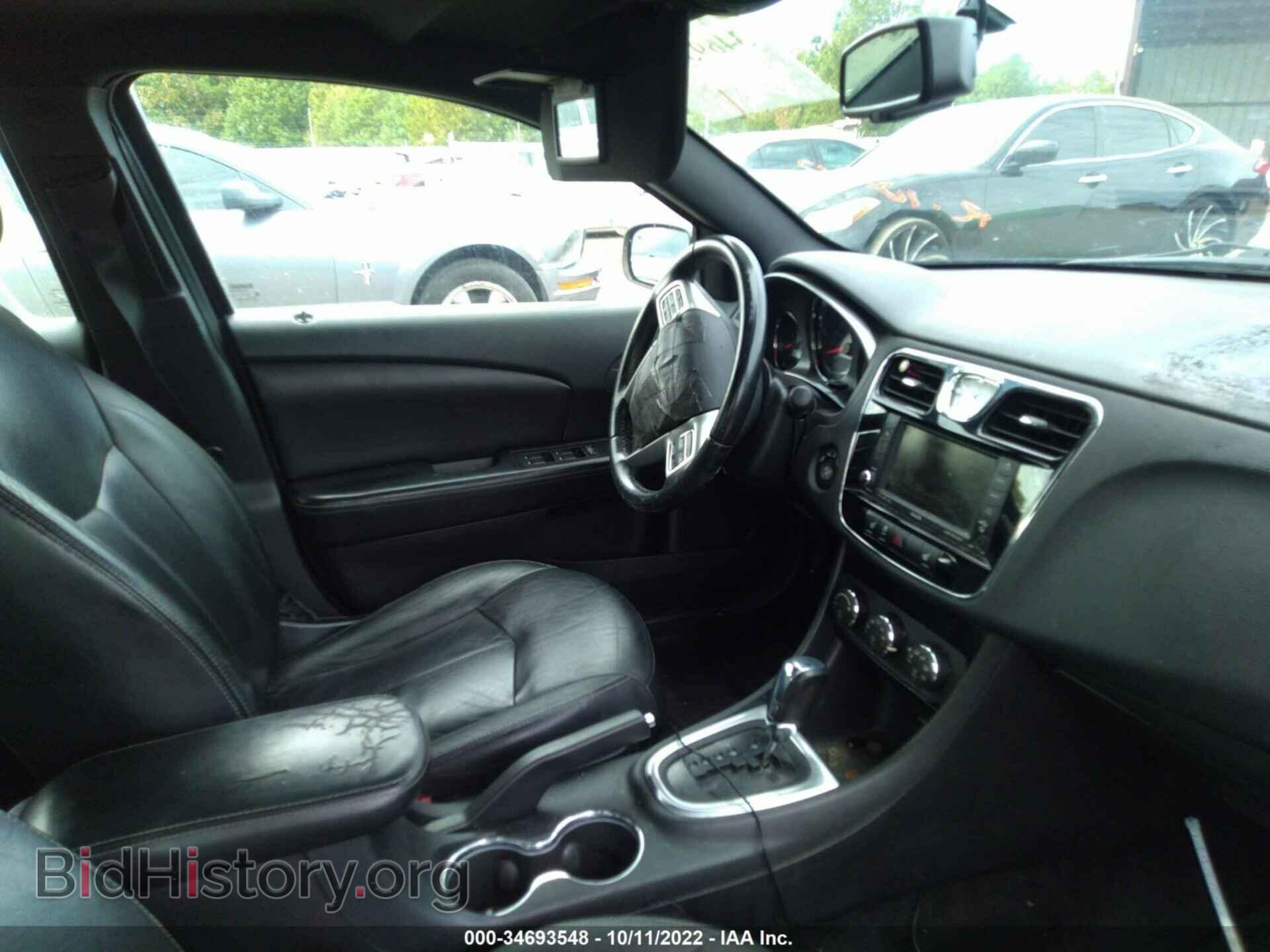 2011 CHRYSLER 200 - VIN: 1C3BC2FB7BN543179 - Фото 5