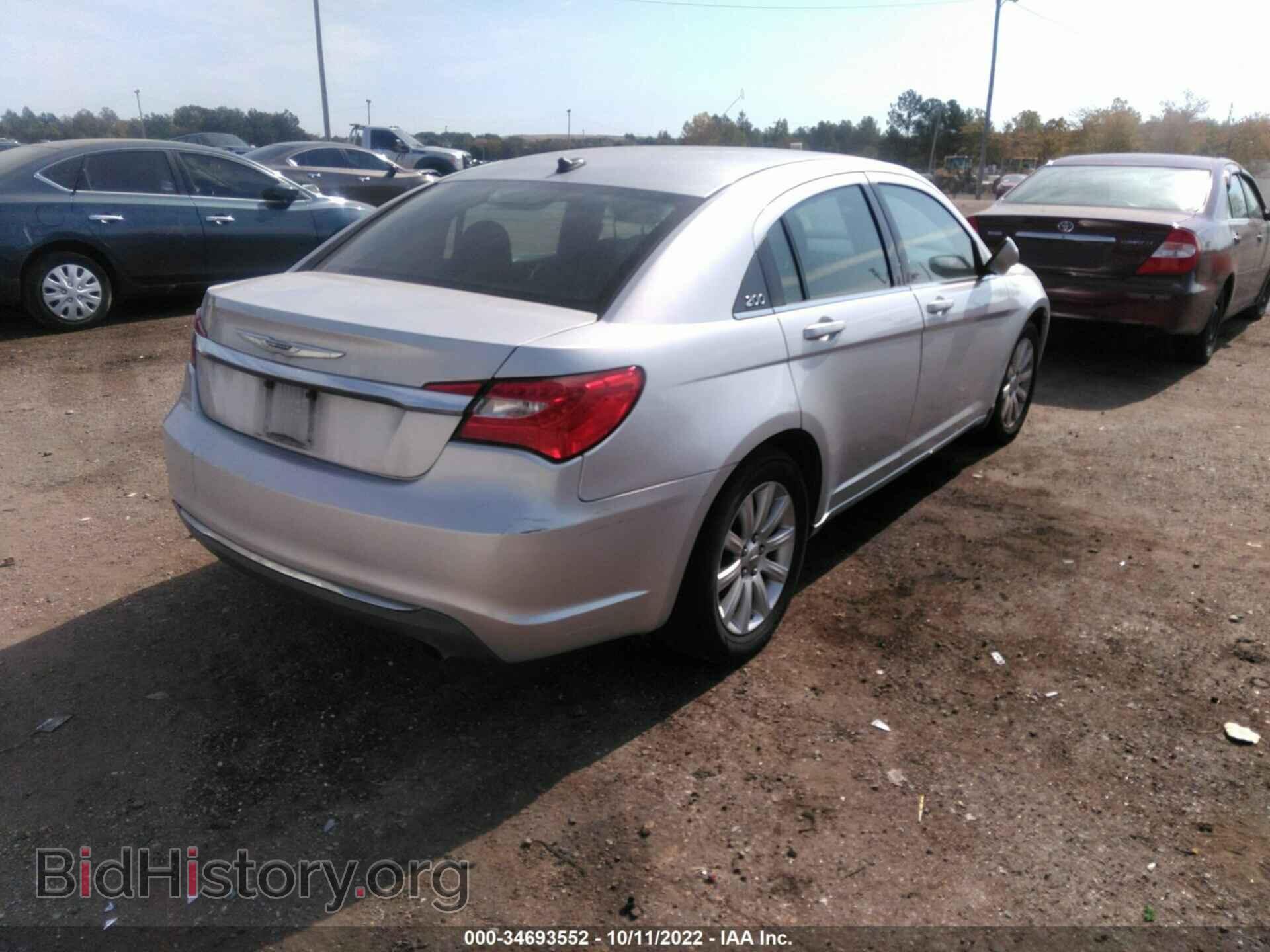 2011 CHRYSLER 200 - VIN: 1C3BC1FB3BN500761 - Фото 4