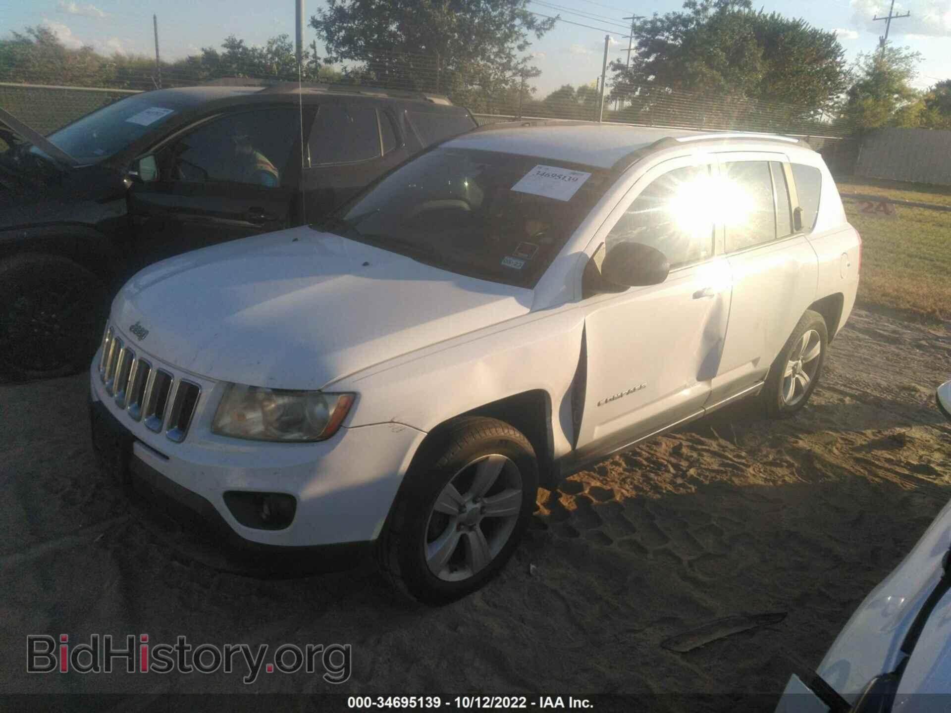 2011 JEEP COMPASS - VIN: 1J4NT1FA1BD260545 - Photo 2