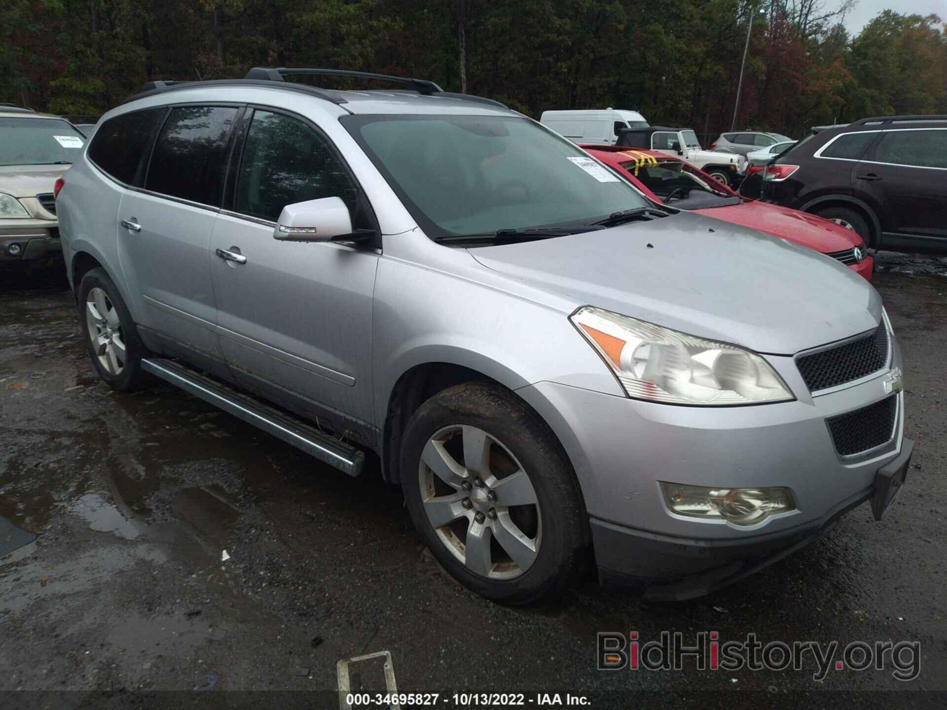 Photo 1GNKVGED5BJ394825 - CHEVROLET TRAVERSE 2011