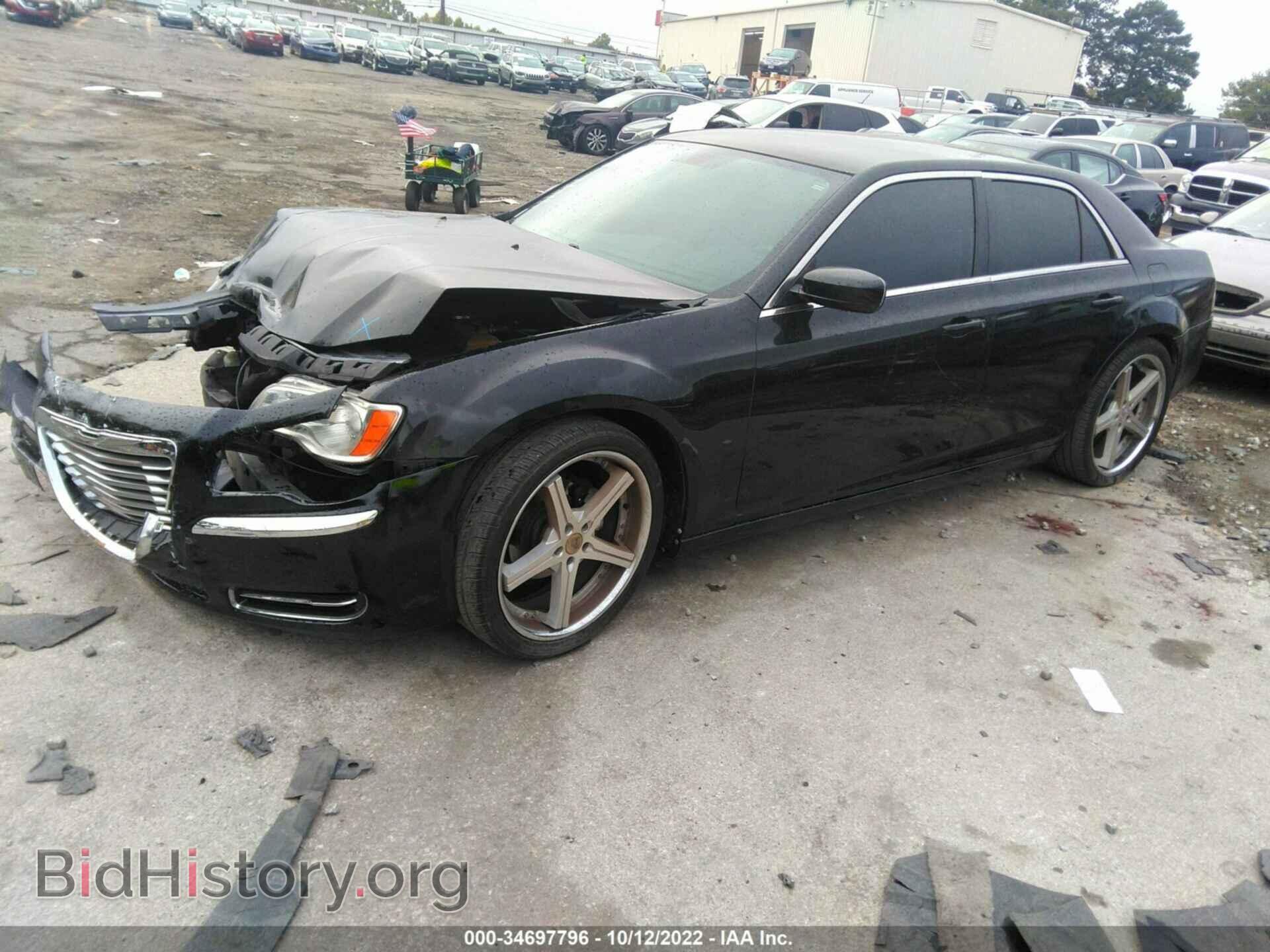2012 CHRYSLER 300 - VIN: 2C3CCAAG2CH176087 - Фото 2