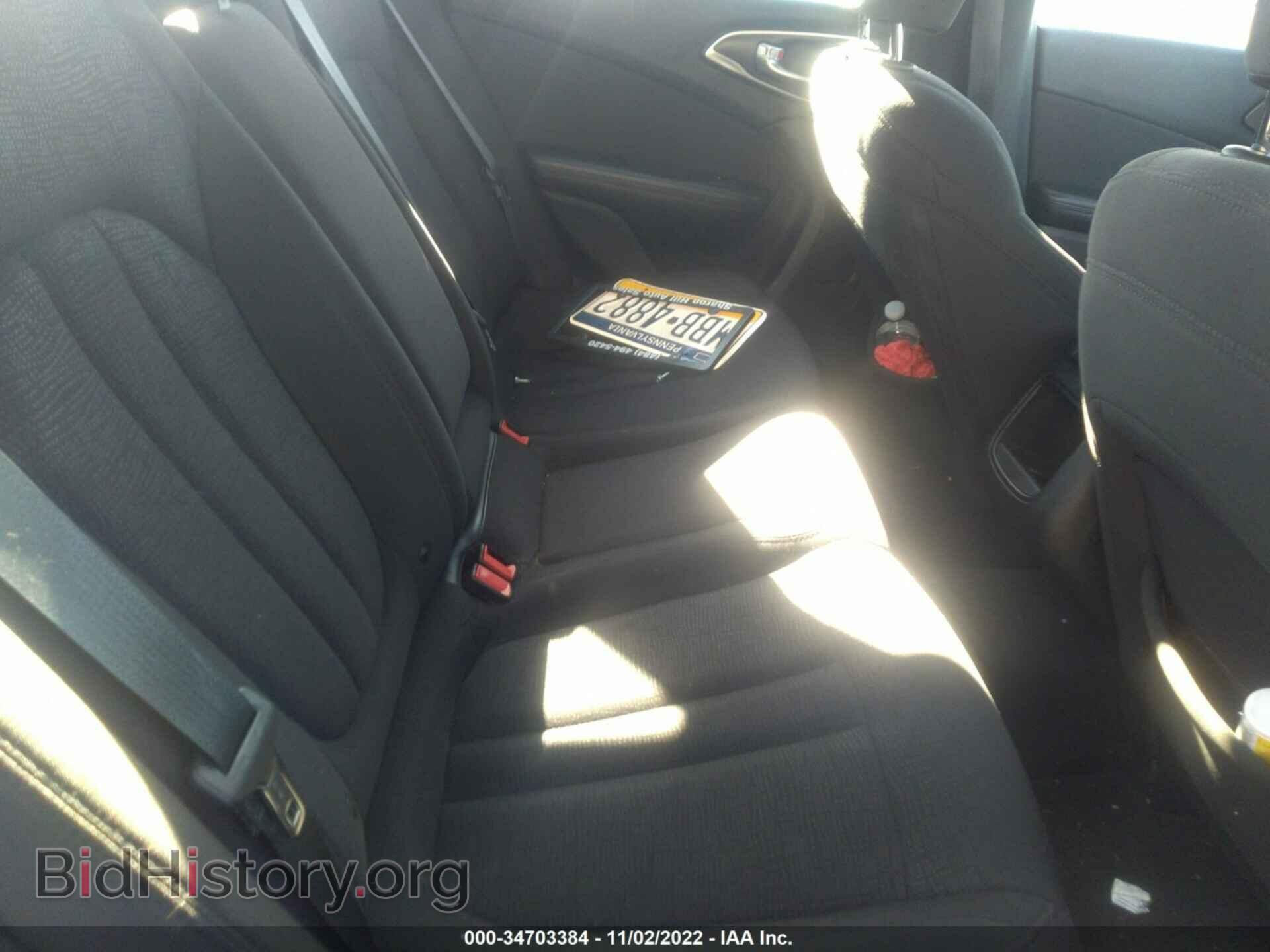 2015 CHRYSLER 200 - VIN: 1C3CCCAB3FN590538 - Фото 8