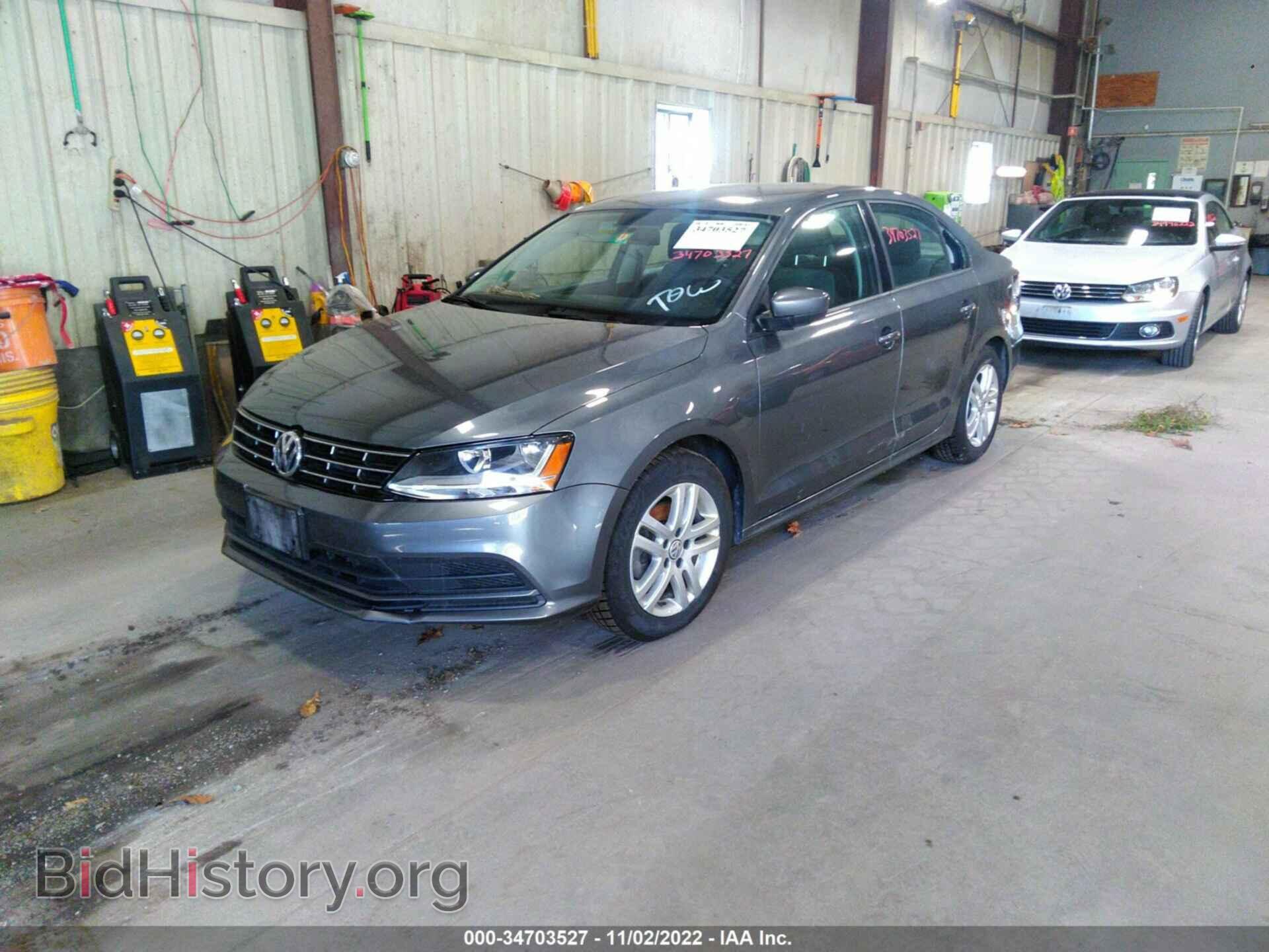 2018 VOLKSWAGEN JETTA - VIN: 3VW2B7AJ7JM258935 - Фото 2